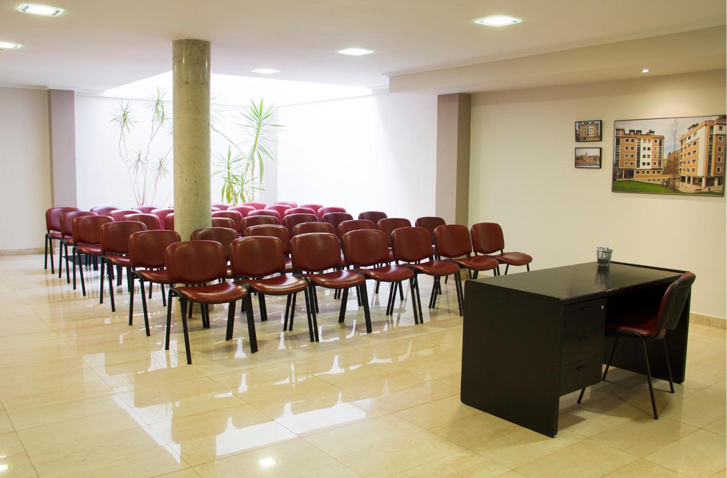 Apartamentos Cean Bermudez