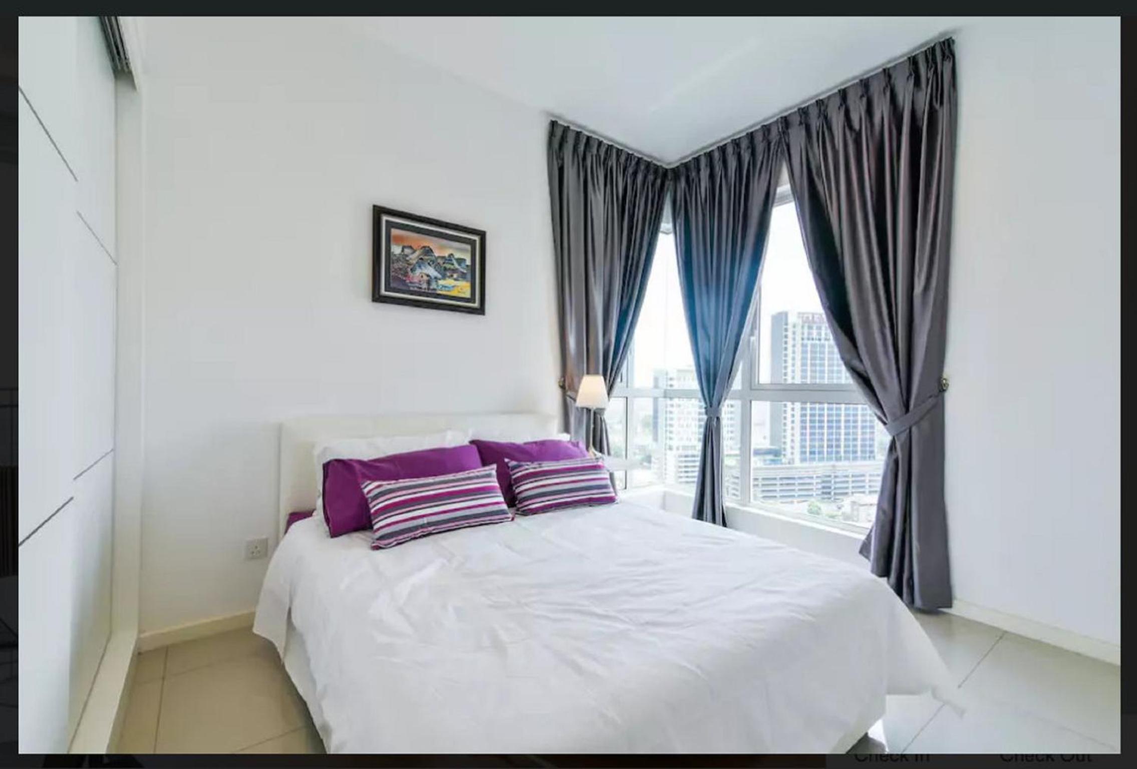 Relax & Chill at Malacca River view 3