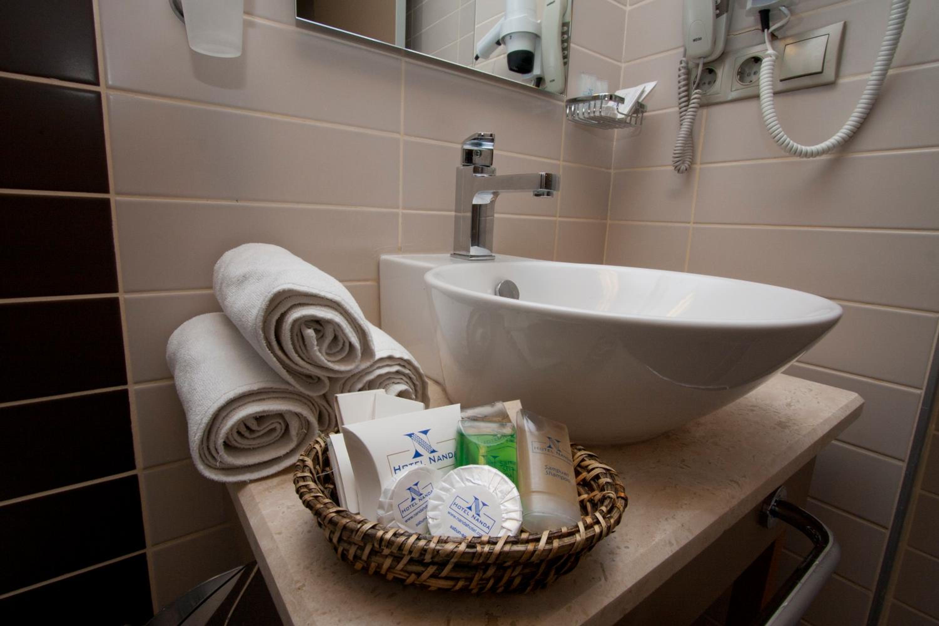 Nanda Hotel - Image 39