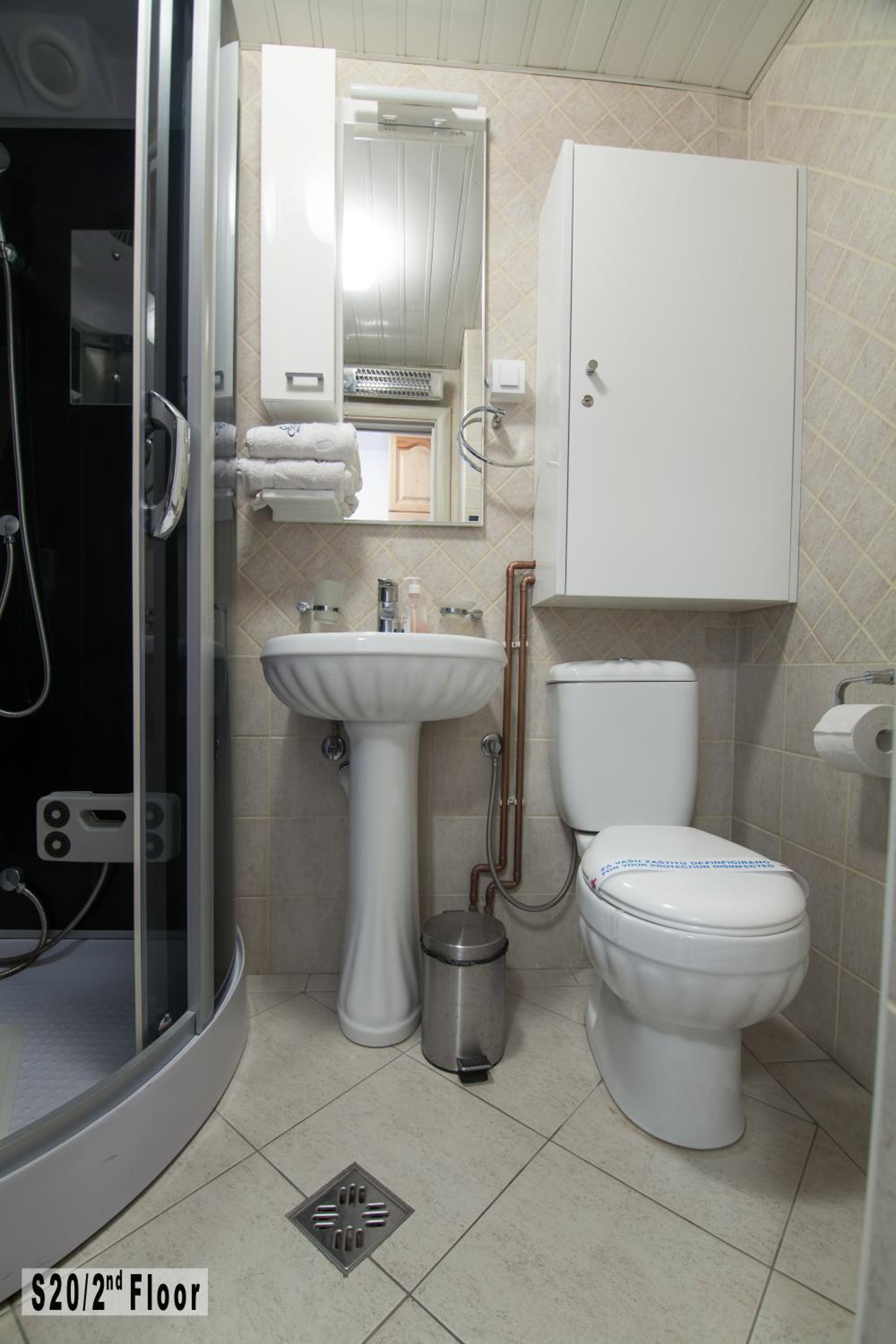 Photo 46