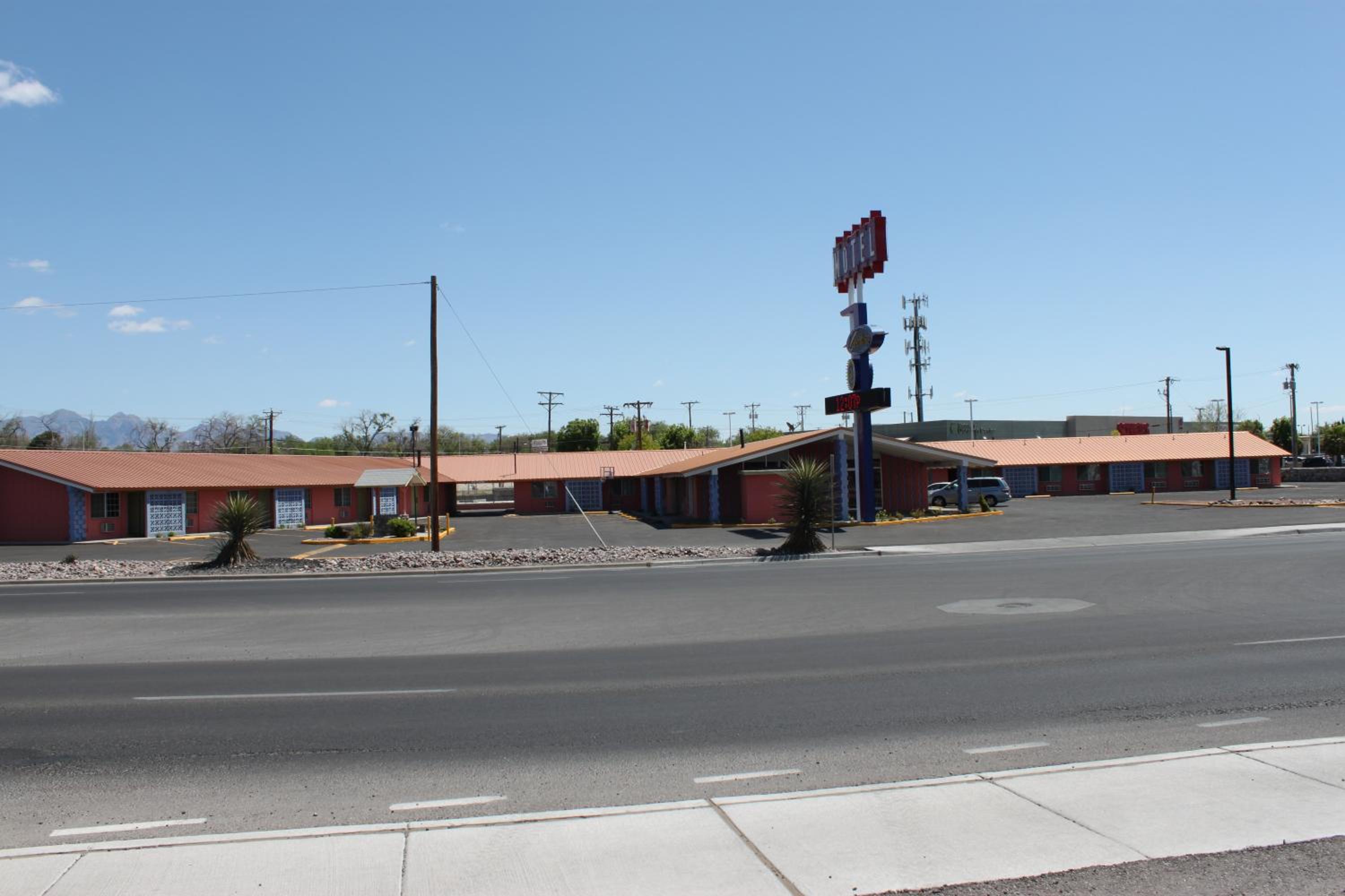 Century 21 Motel