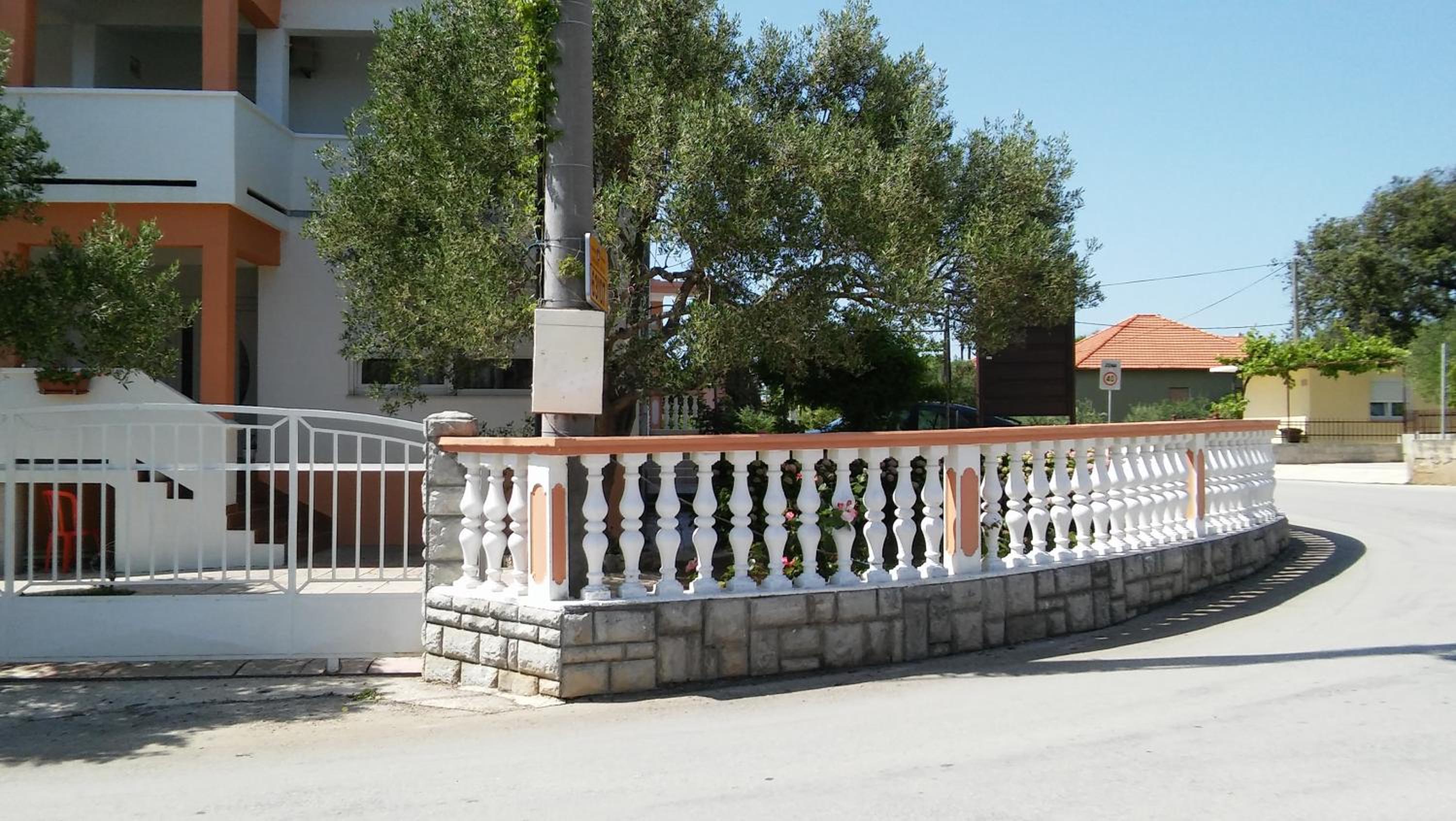 Apartments Mira