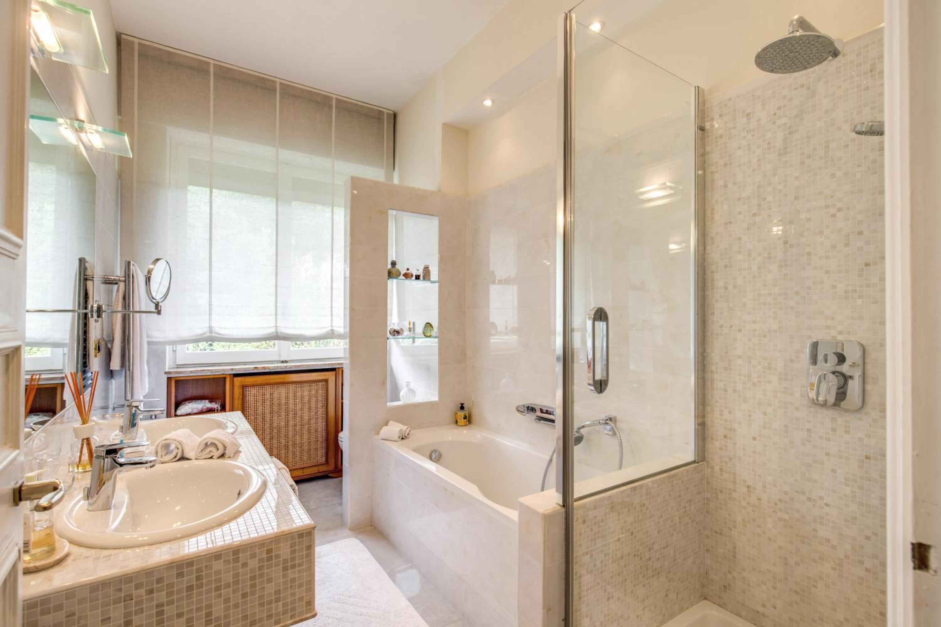 La Gaura Guest House