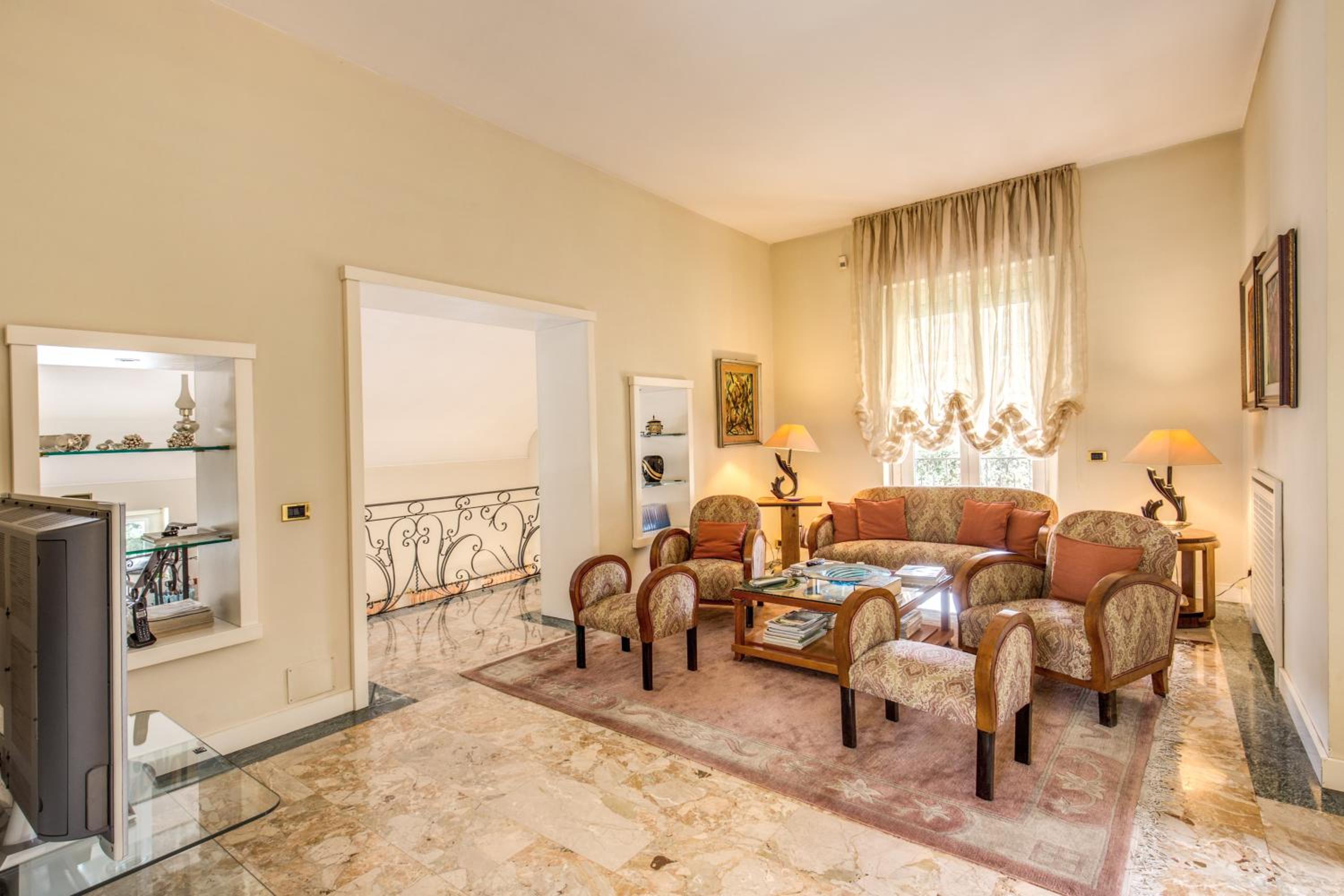 La Gaura Guest House