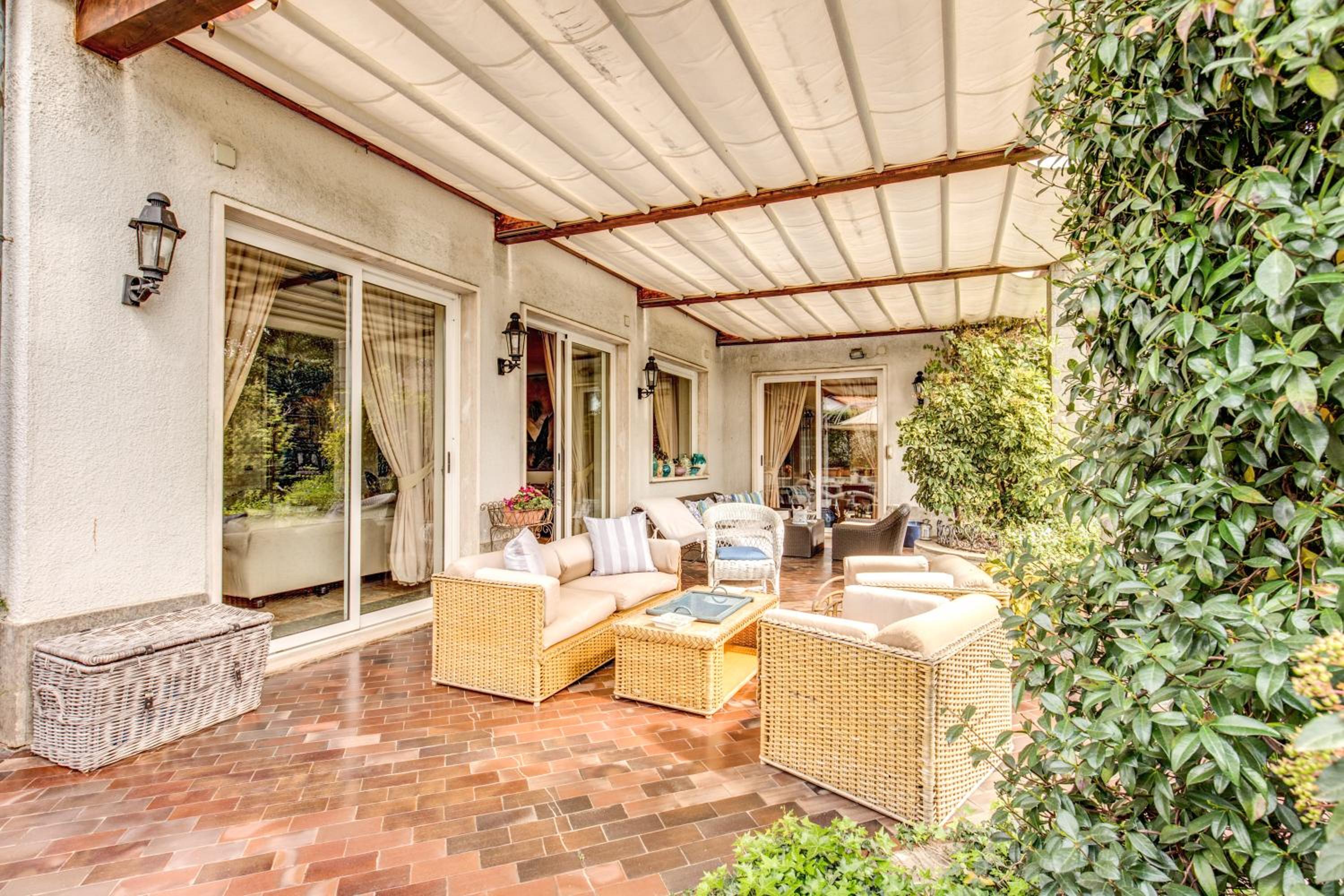 La Gaura Guest House