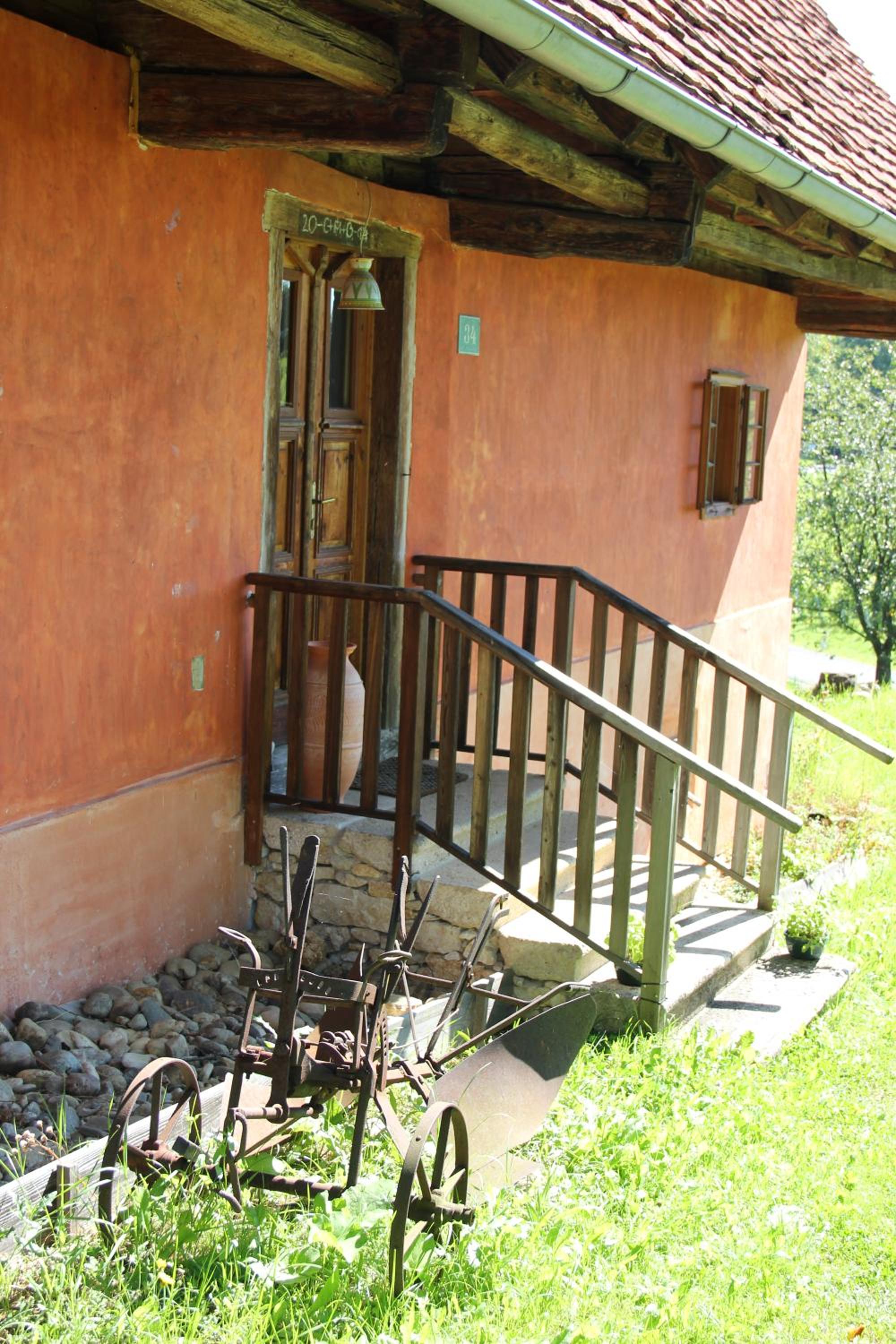 Photo 32
