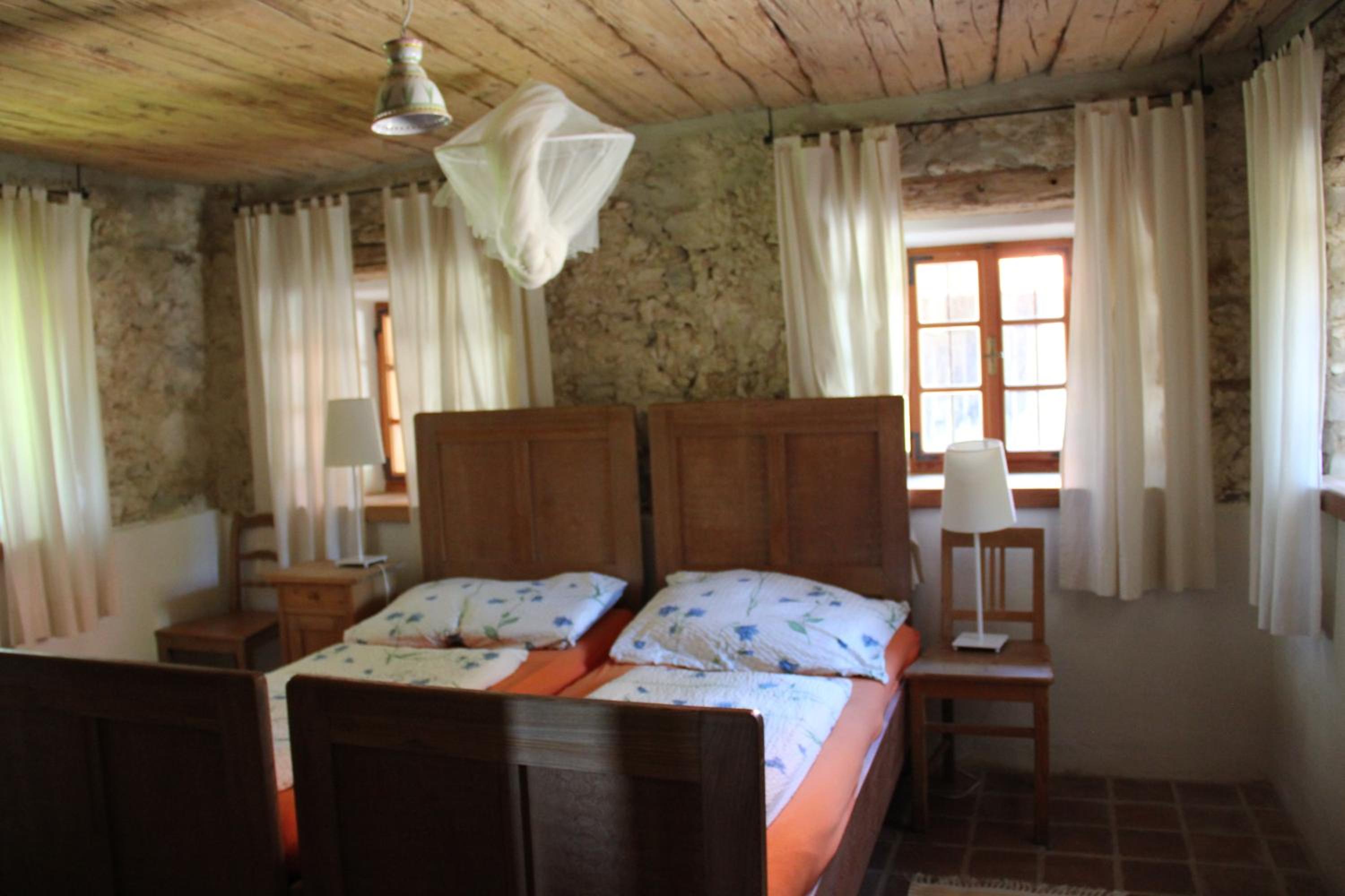 Photo 27