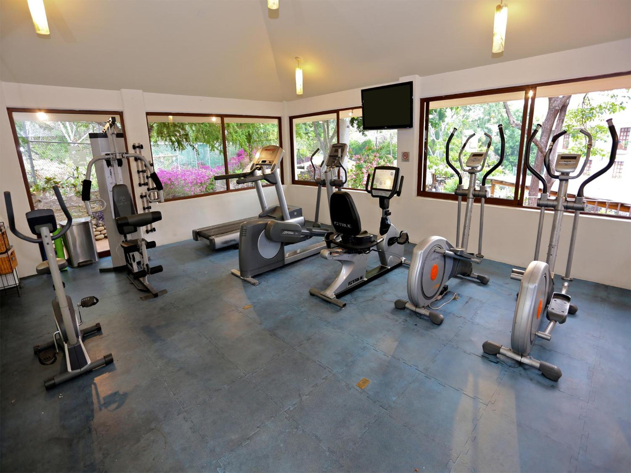 Binniguenda Huatulco & Beach Club