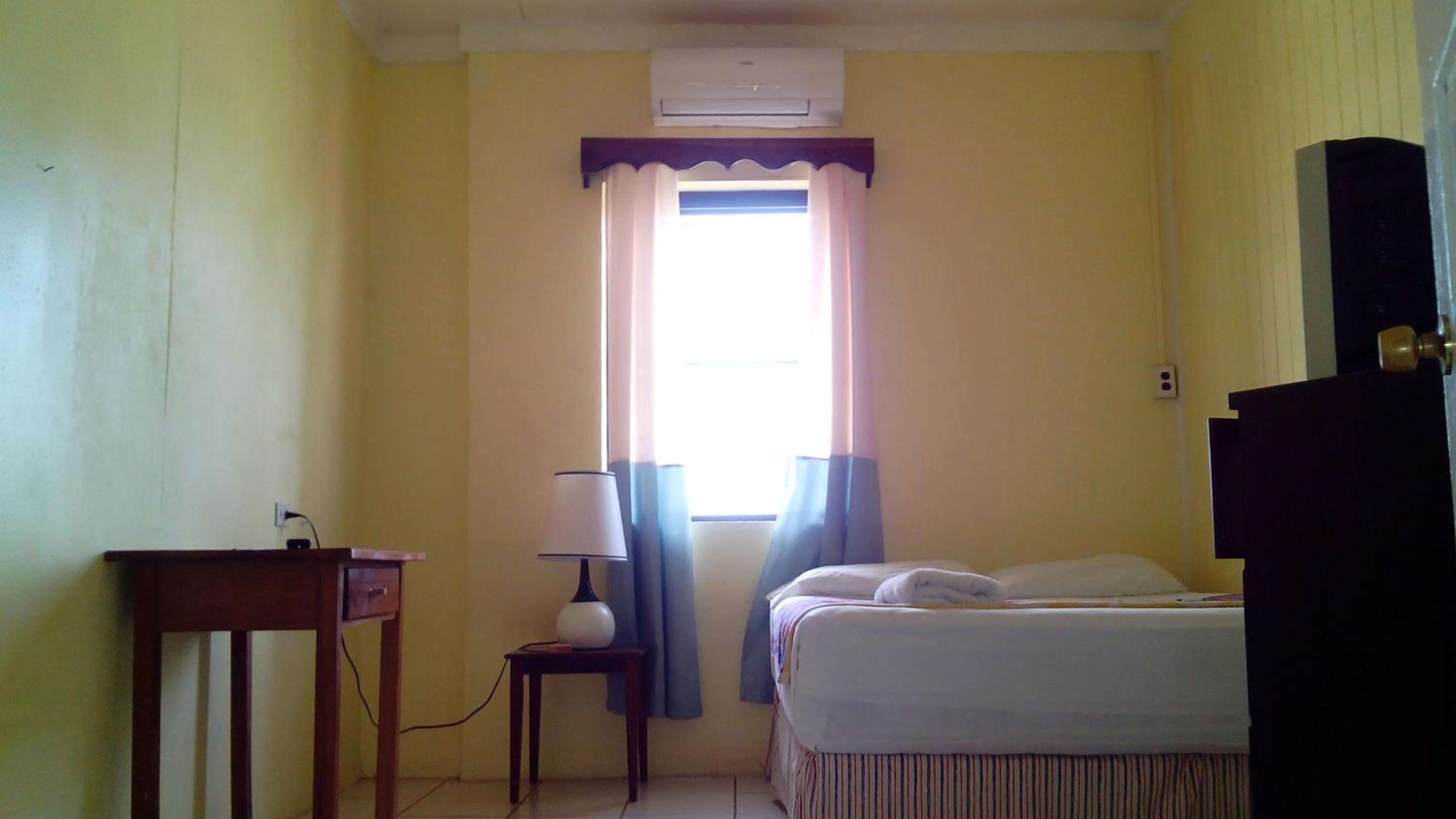 Don Santiago Guesthouse Downtown