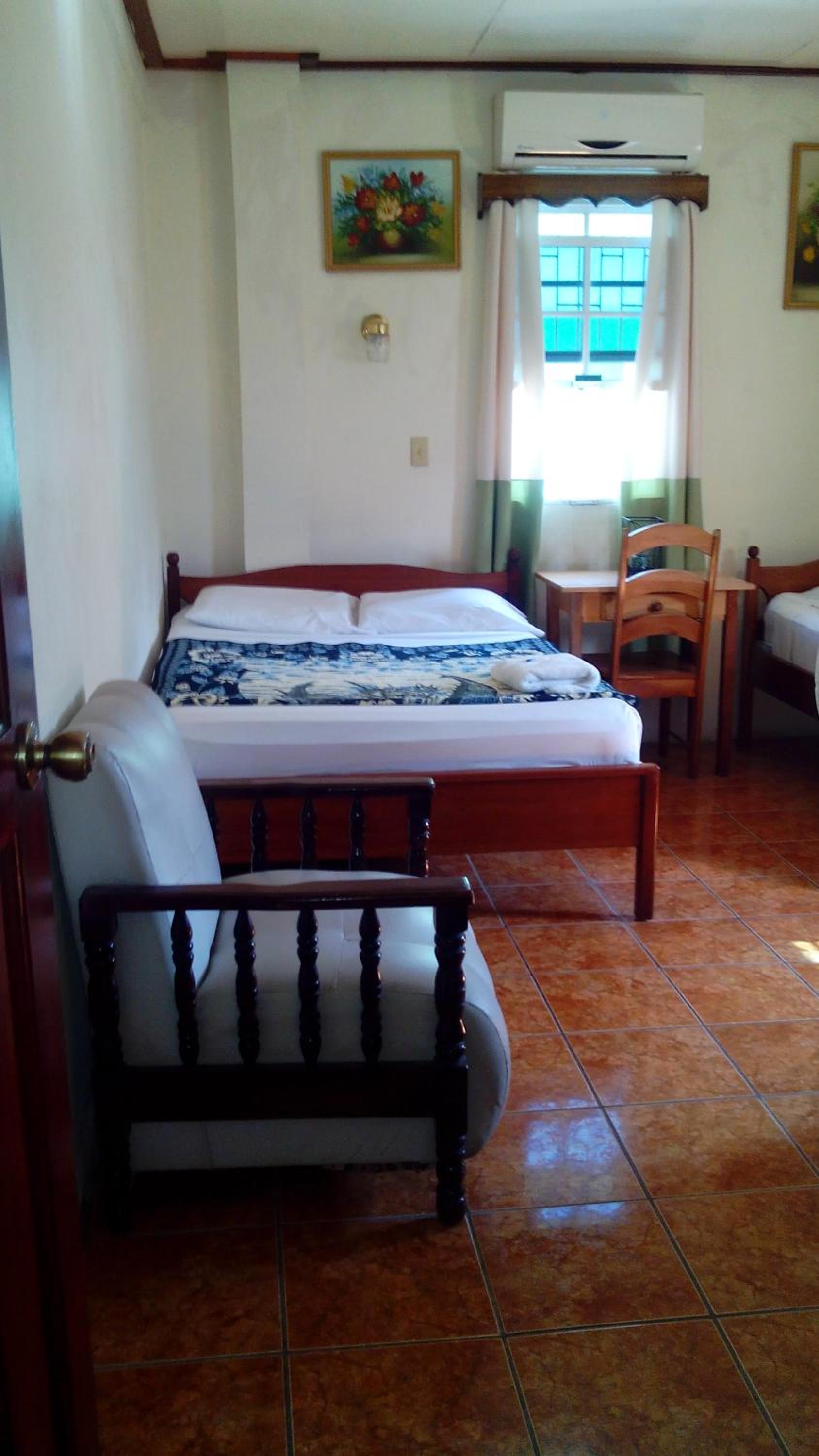 Don Santiago Guesthouse Downtown