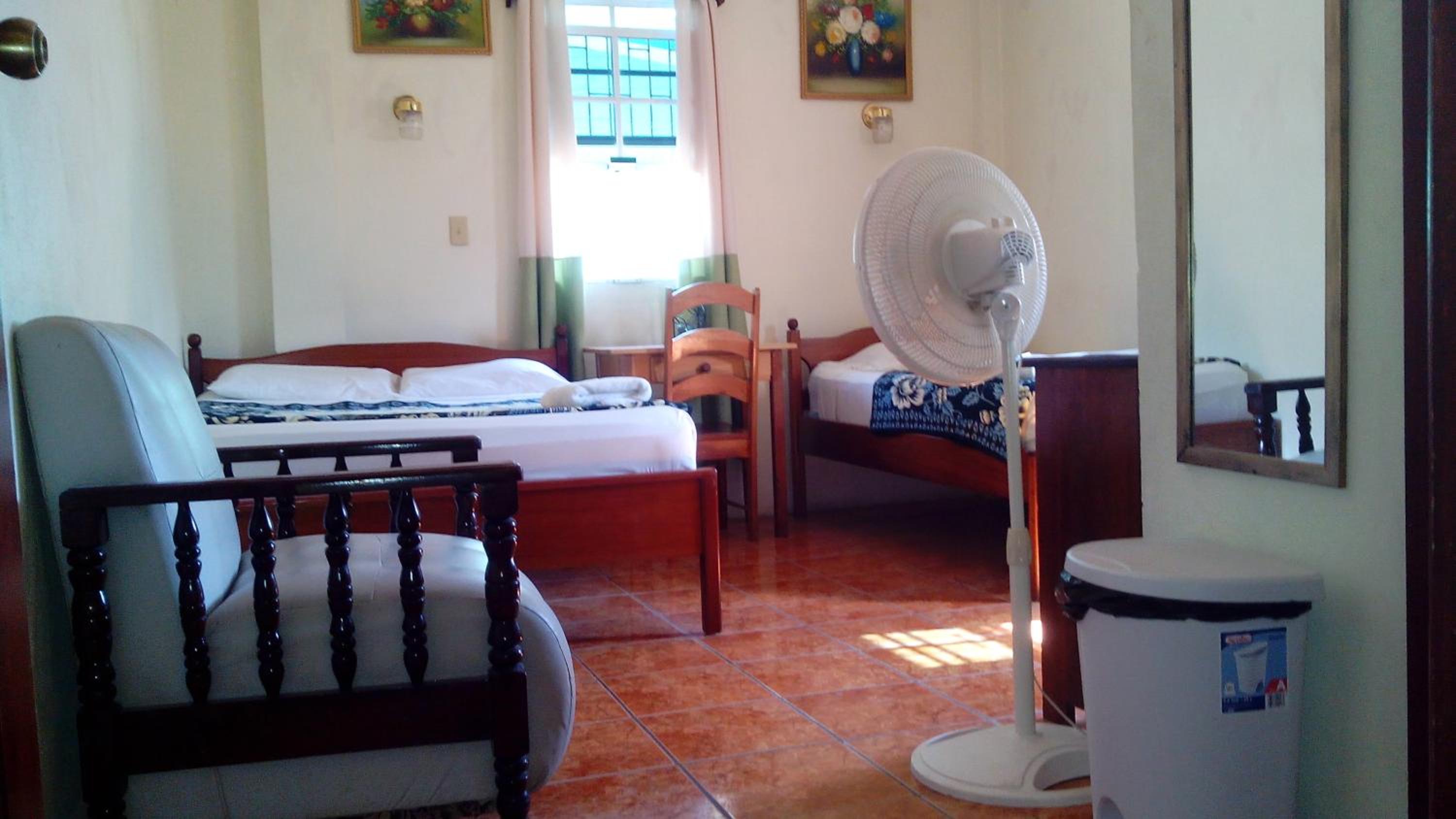 Belize Vacations - Don Santiago Guesthouse Downtown - Property Image 1