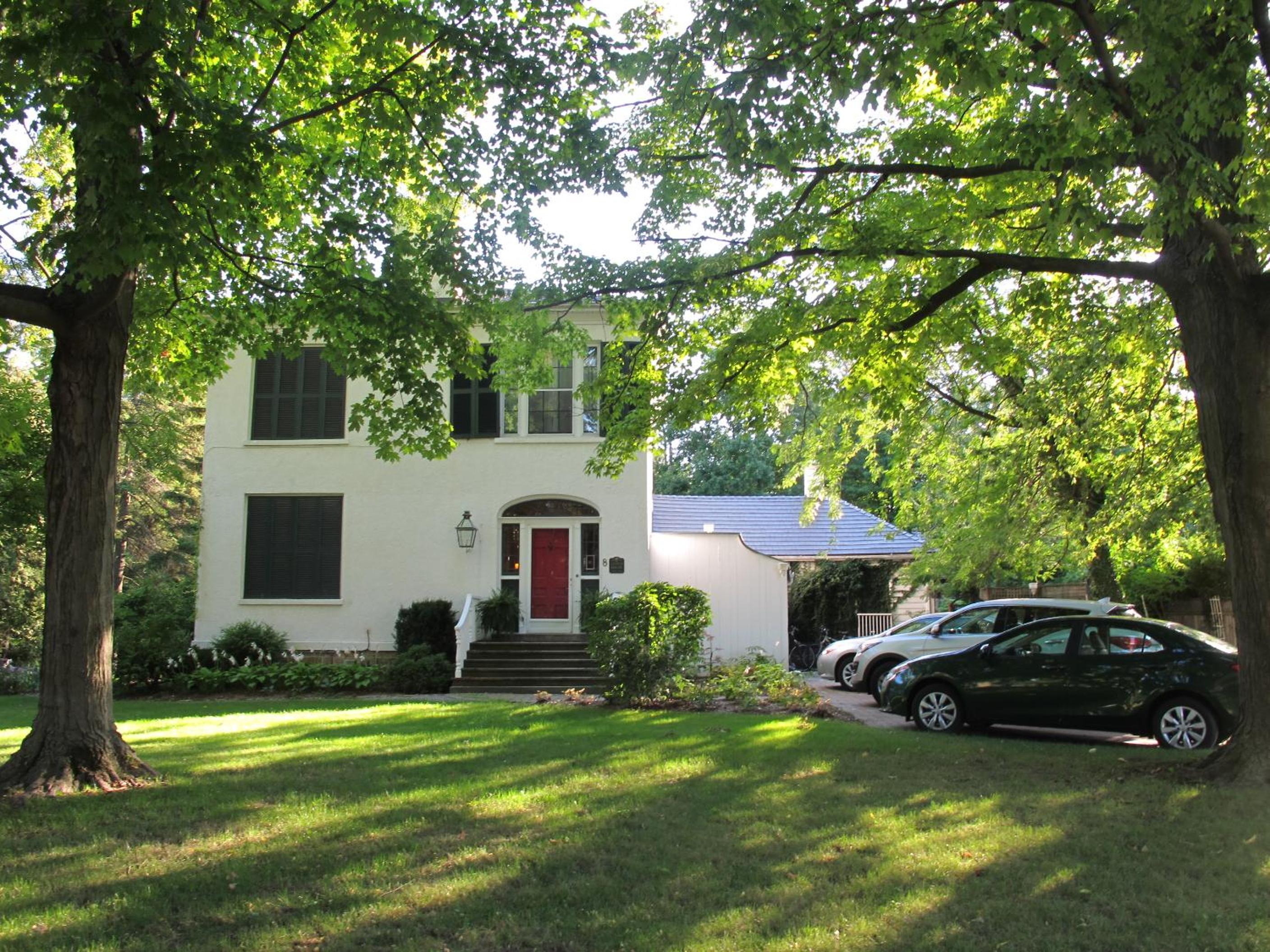 Historic Lyons House - Property Image 32
