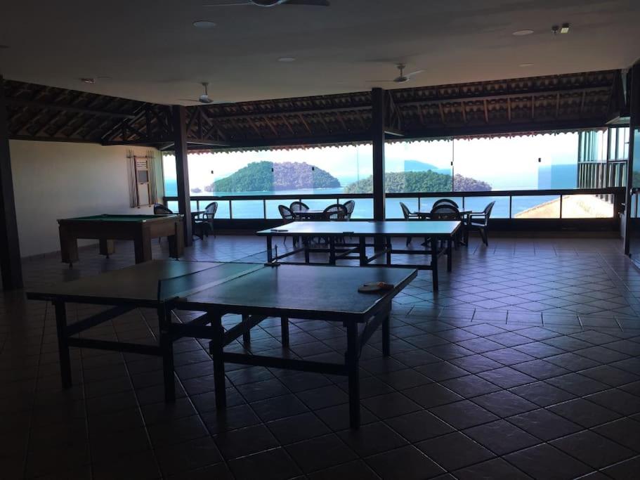 Porto Real Suites - Apto com vista para o mar e lazer de resort