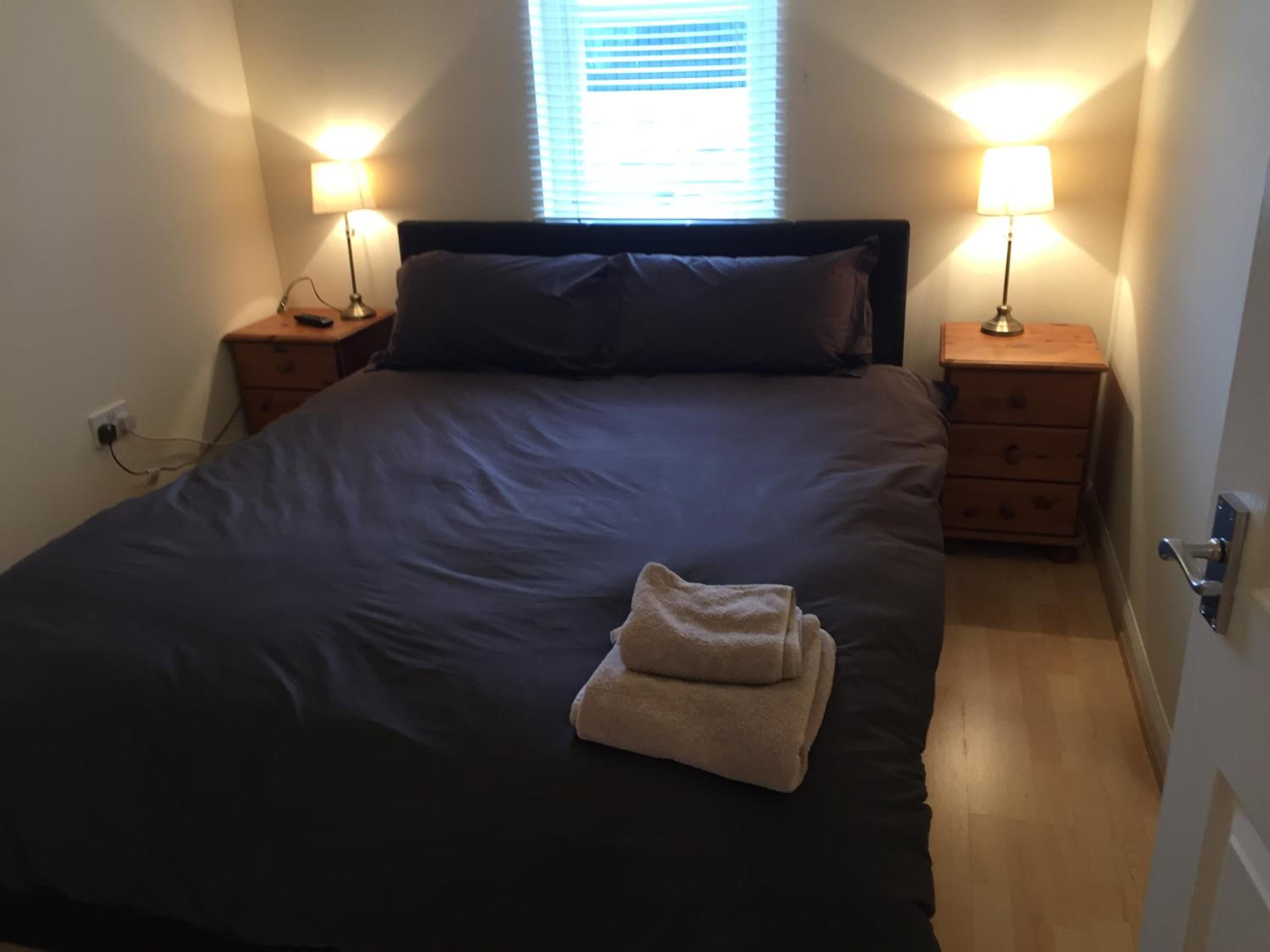 6 Varis Apartments