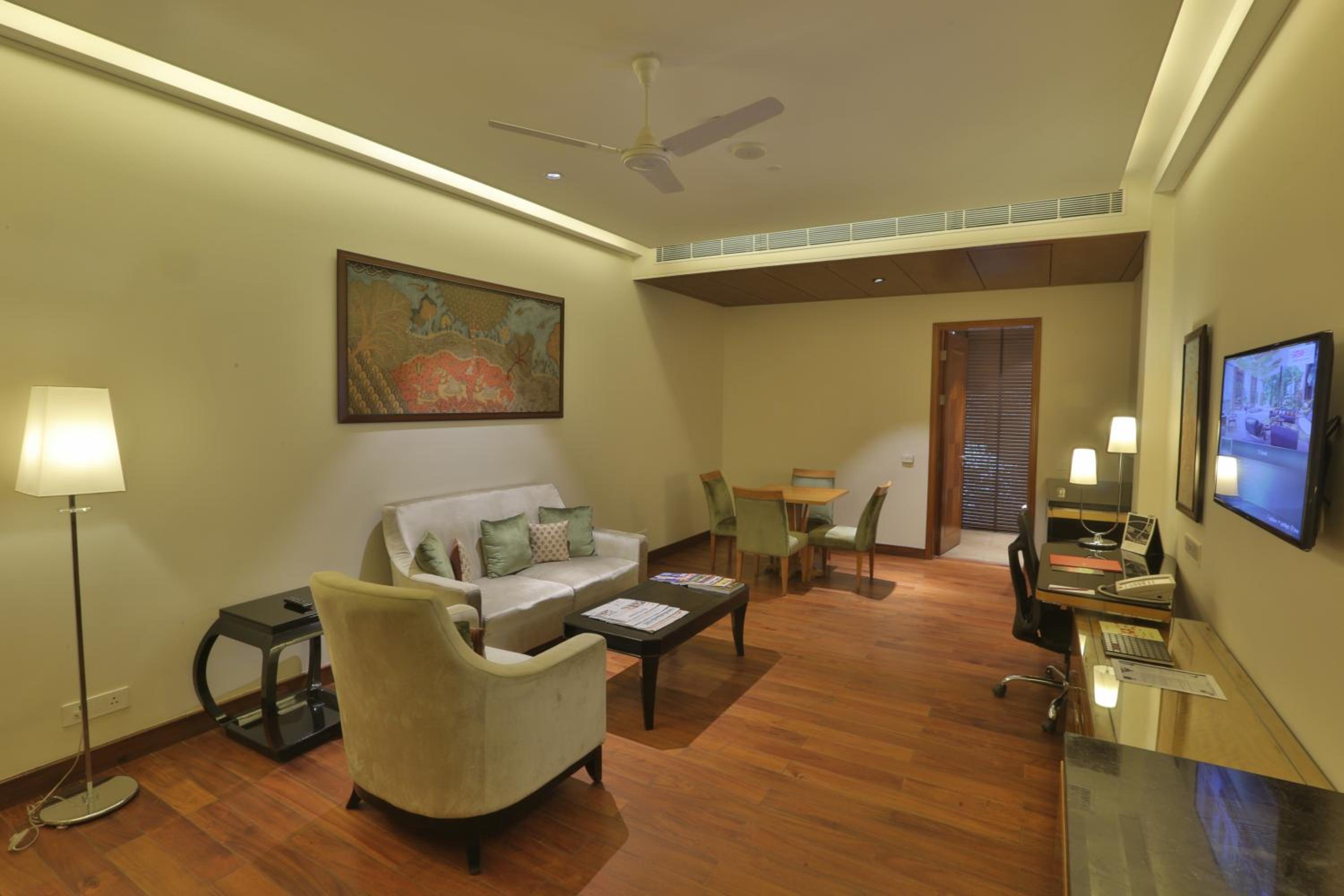 Taj Damdama Lake Resort & Spa, Gurugram
