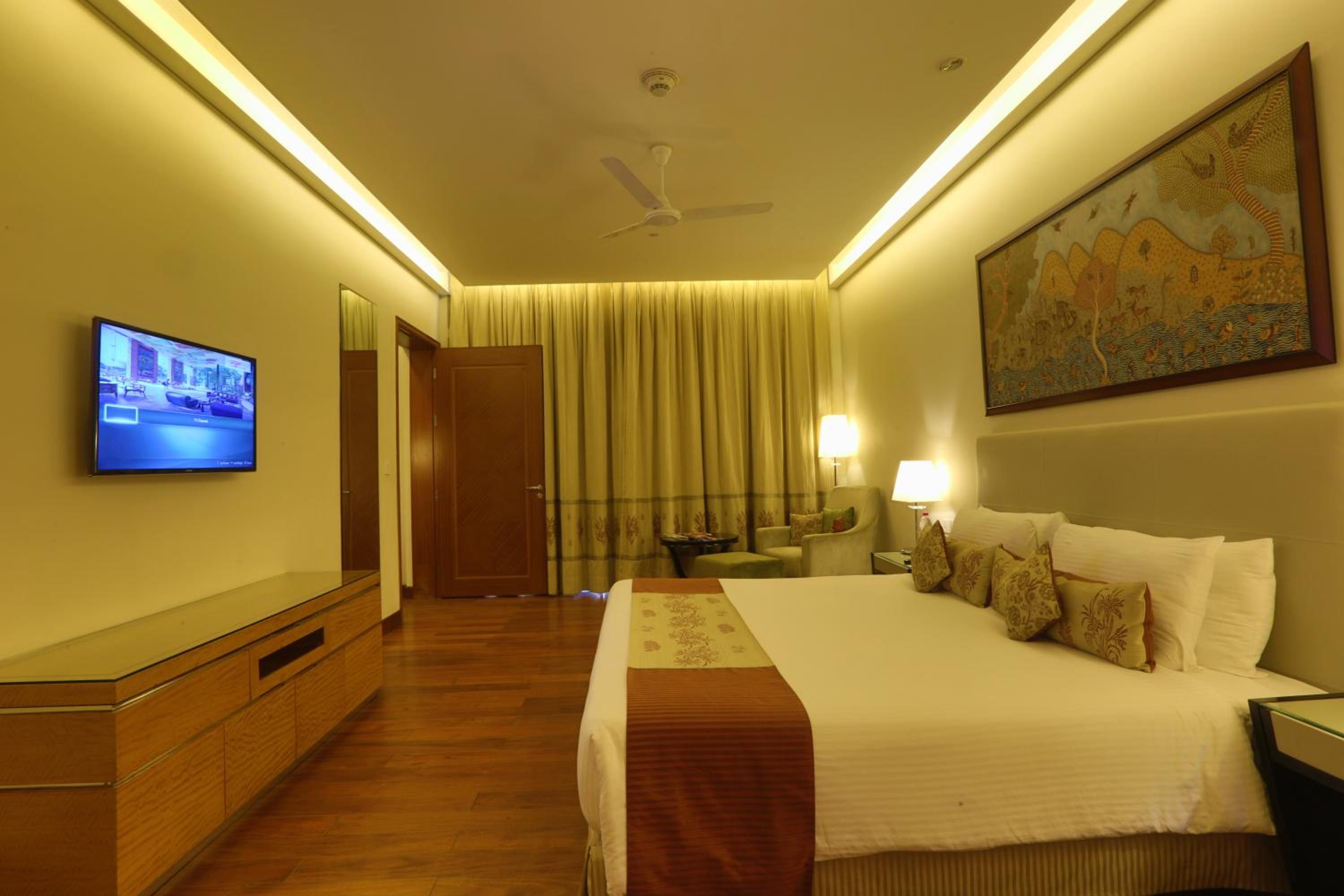 Taj Damdama Lake Resort & Spa, Gurugram
