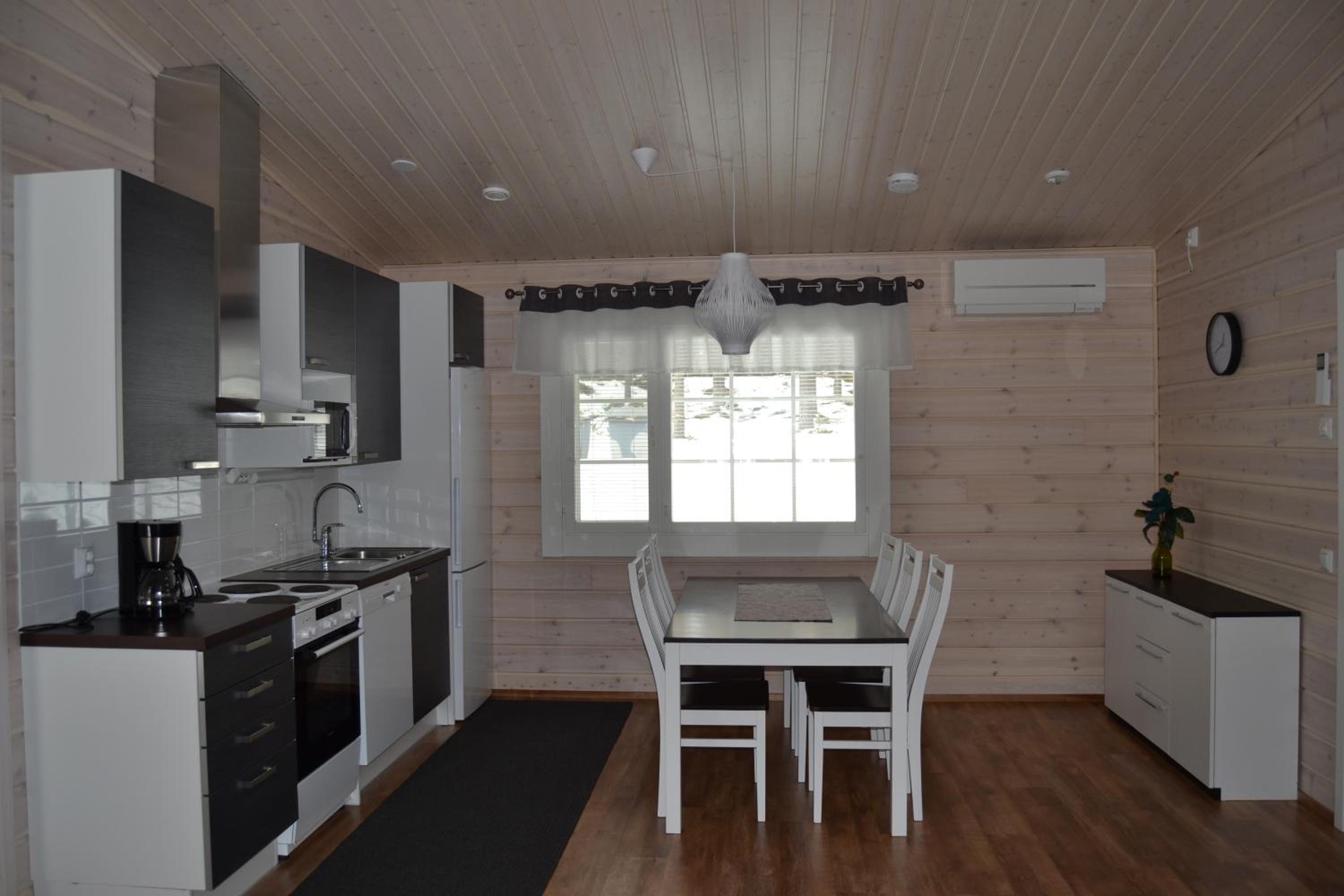 Ruoke Holiday Village