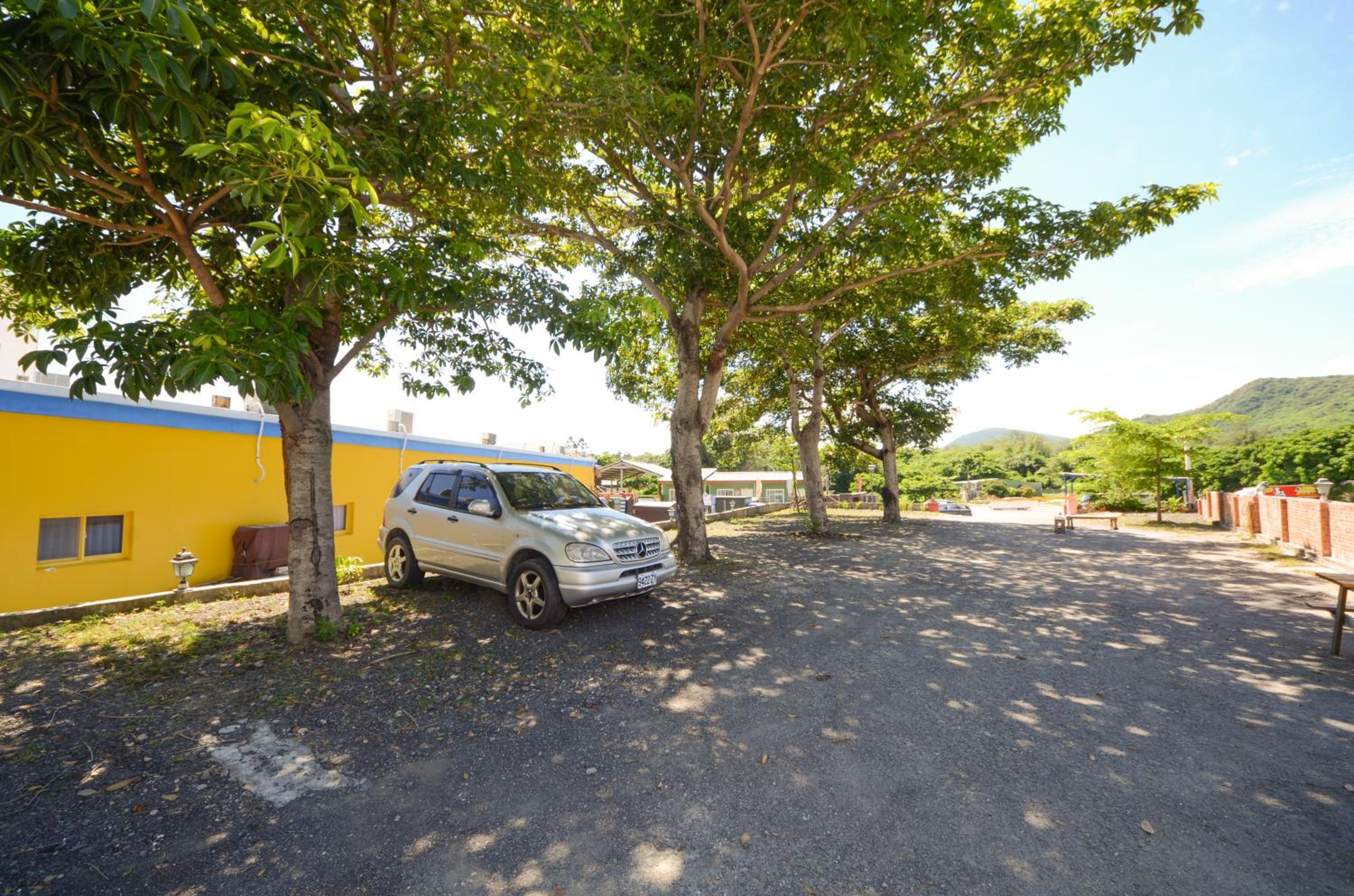 Photo 6