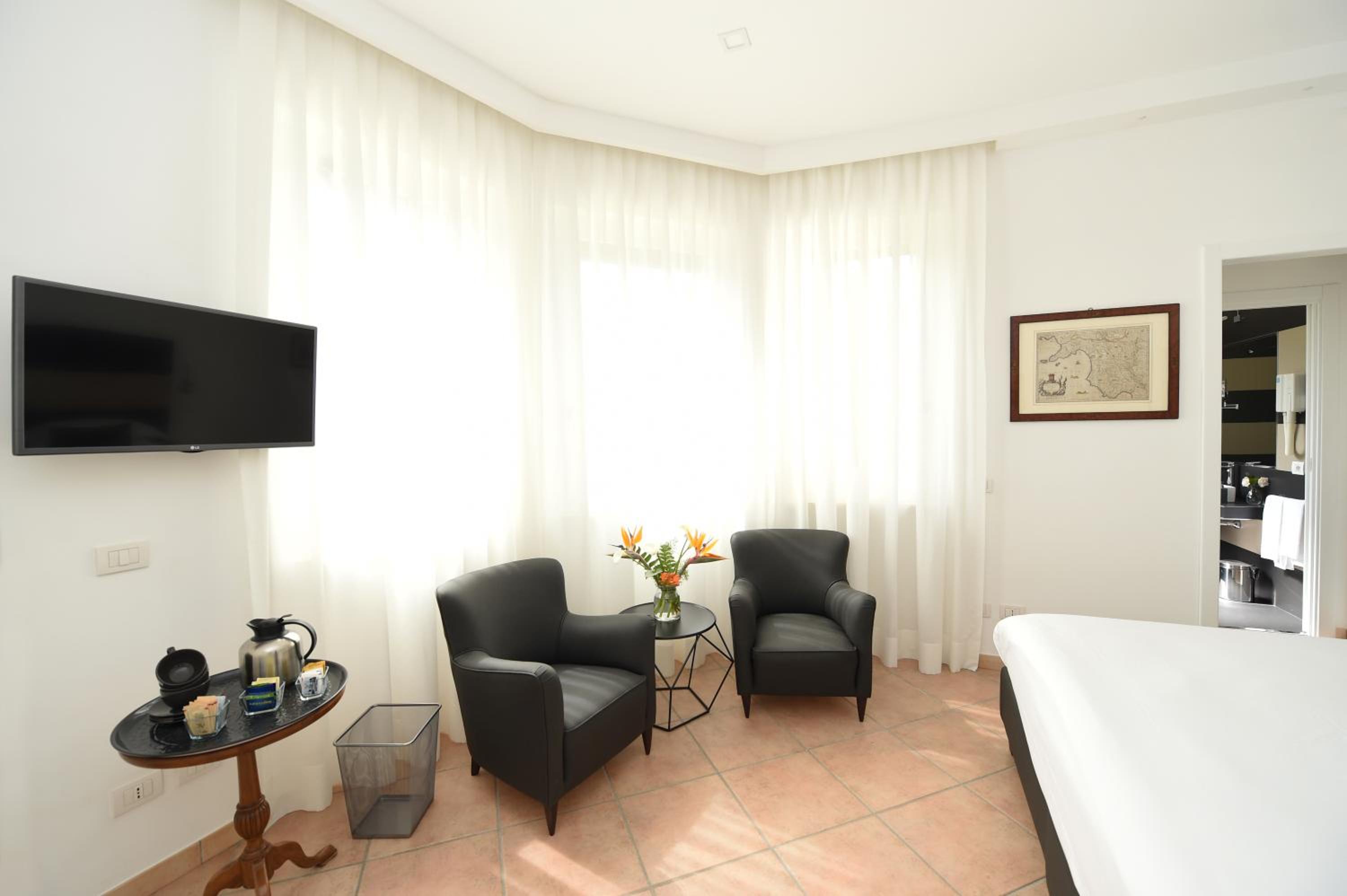 Photo 38