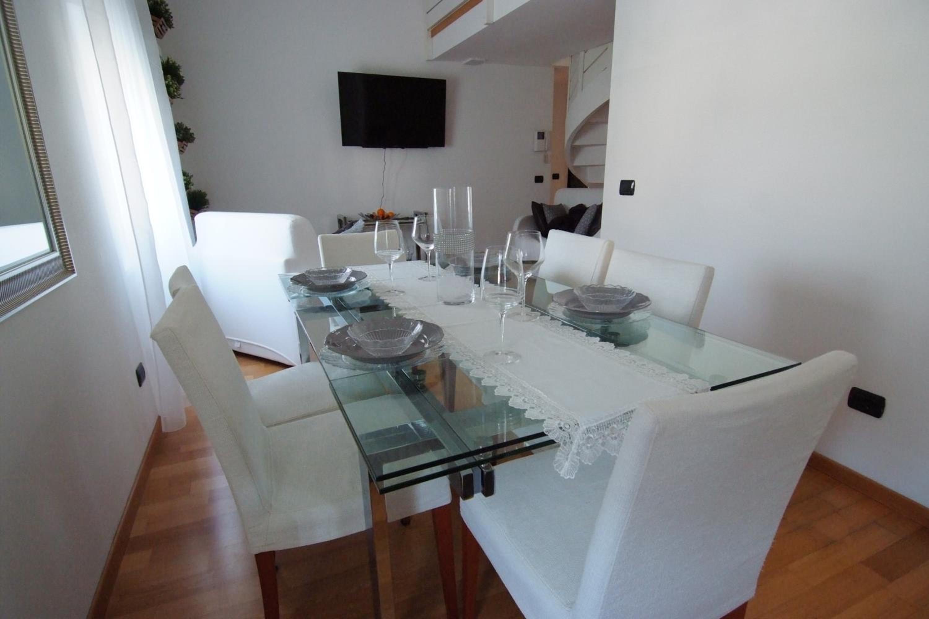 White Residence Apartment view 5