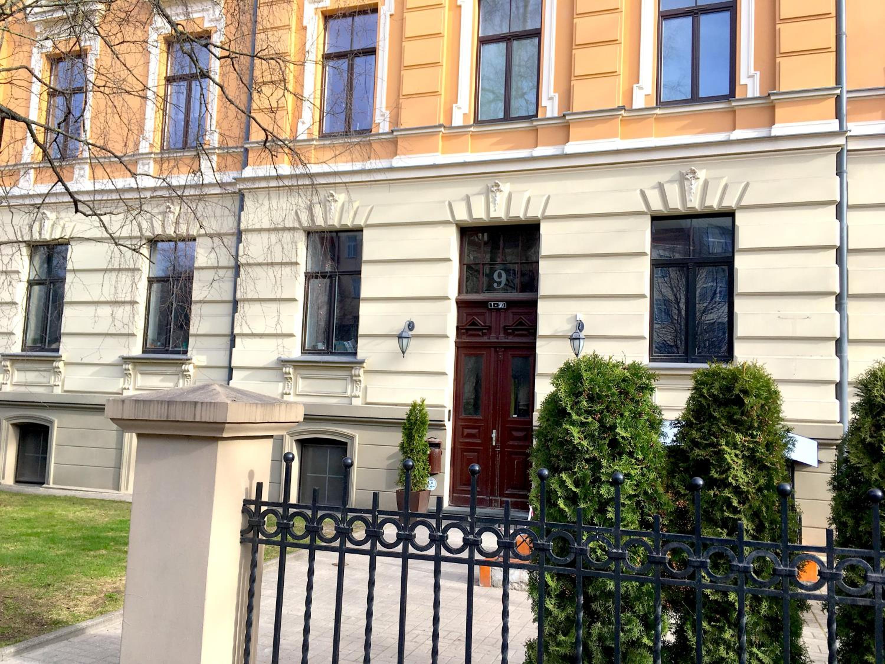 Photo 6