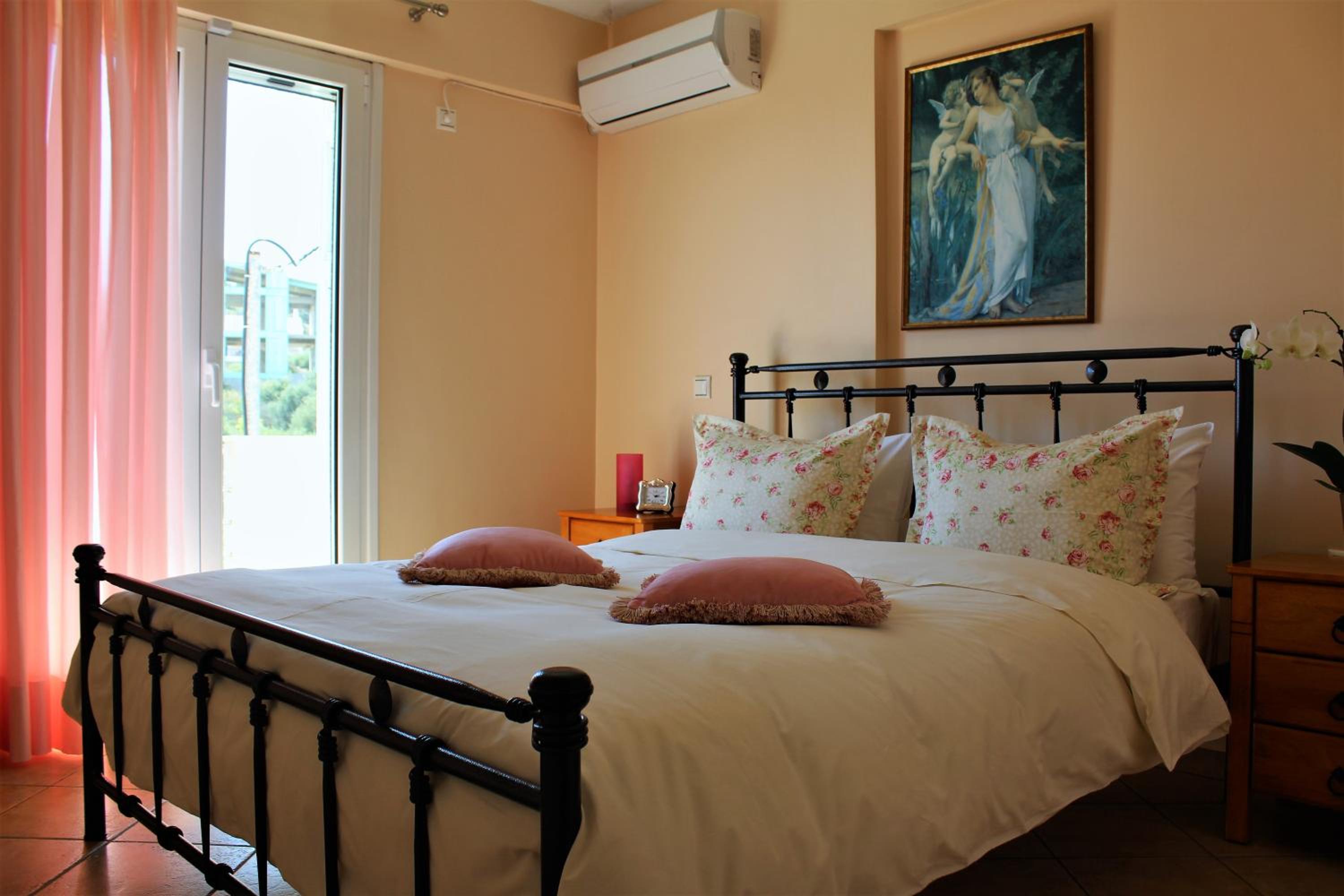 Helen's Sounio Apartments view 5