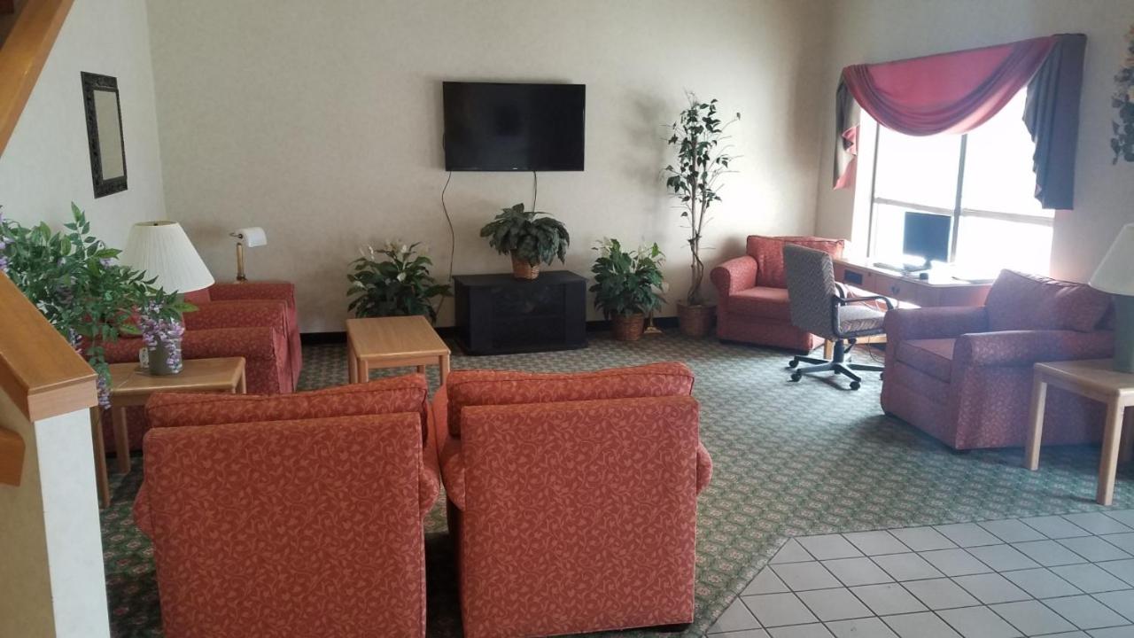 Syracuse Inn and Suites - Property Image 13