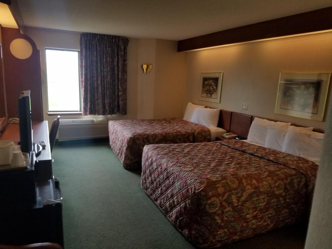 Syracuse Inn and Suites - Property Image 1