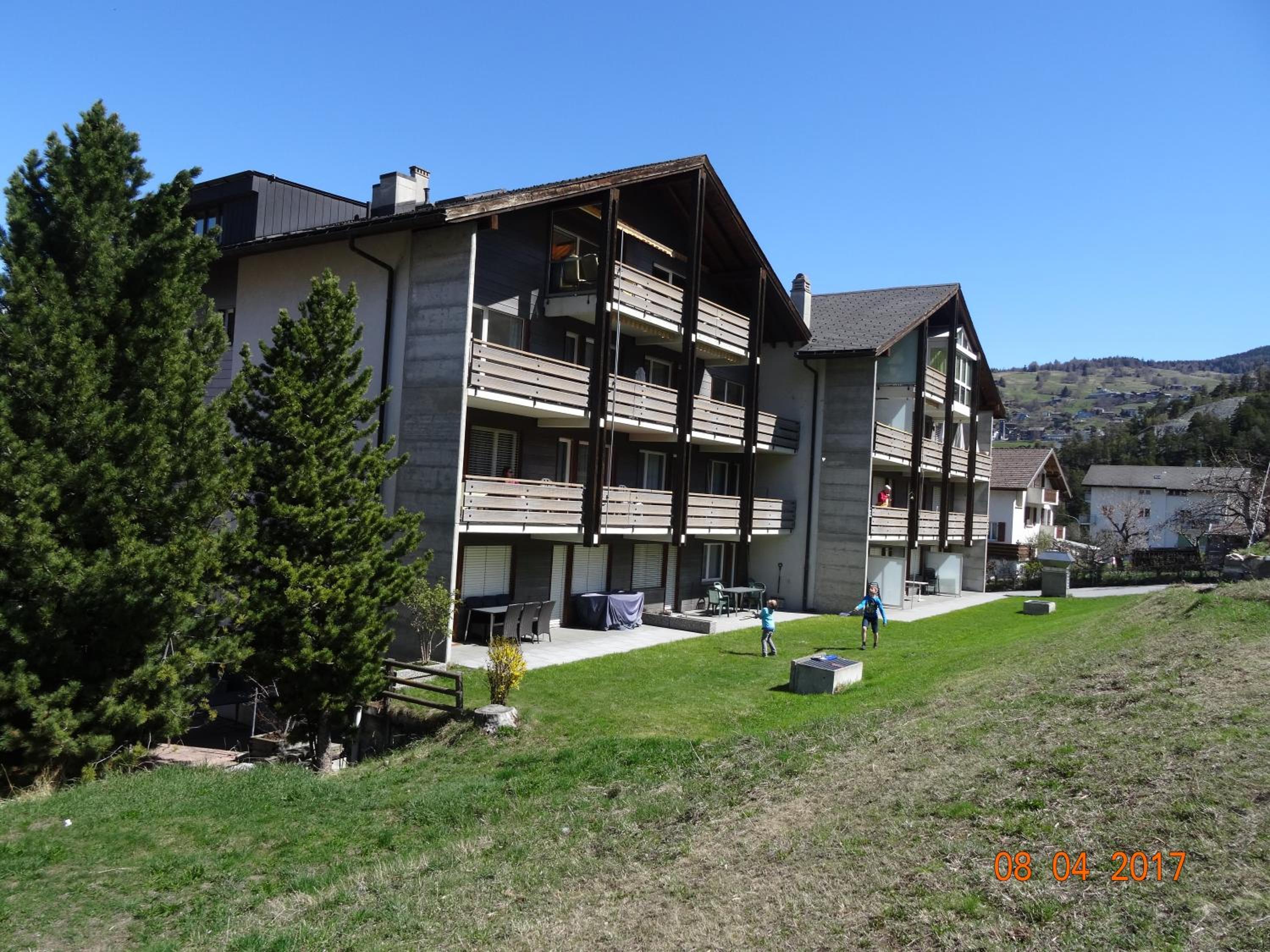Photo 6