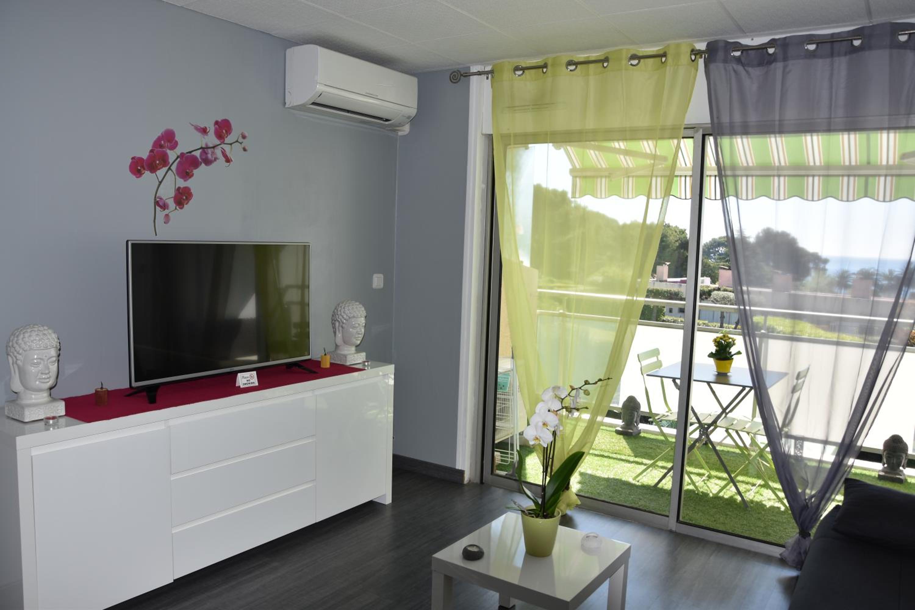 Studio Le Pénéqué des Anges view 4