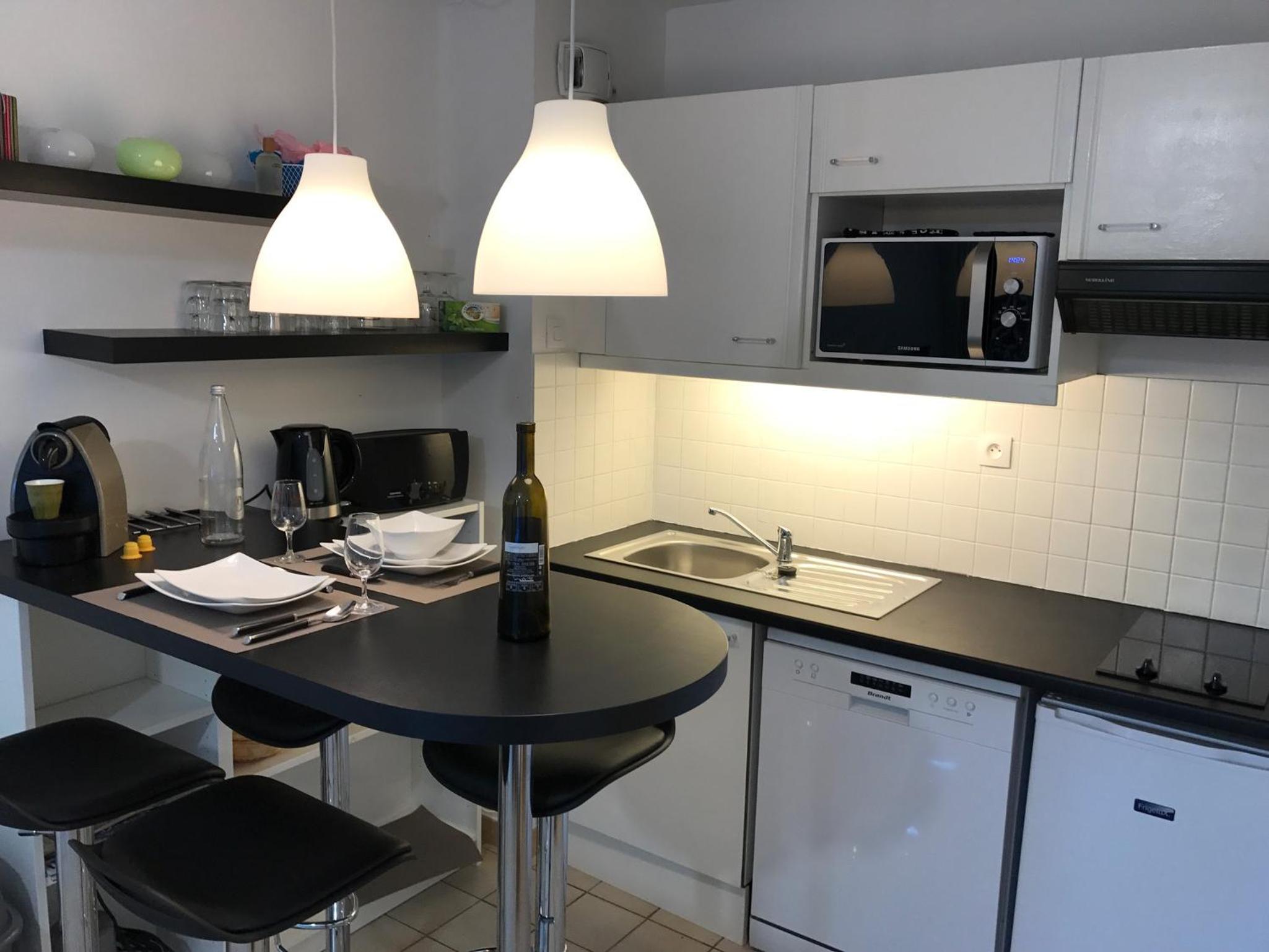 Appartement calme, clim, patio XXL, piscine&parking