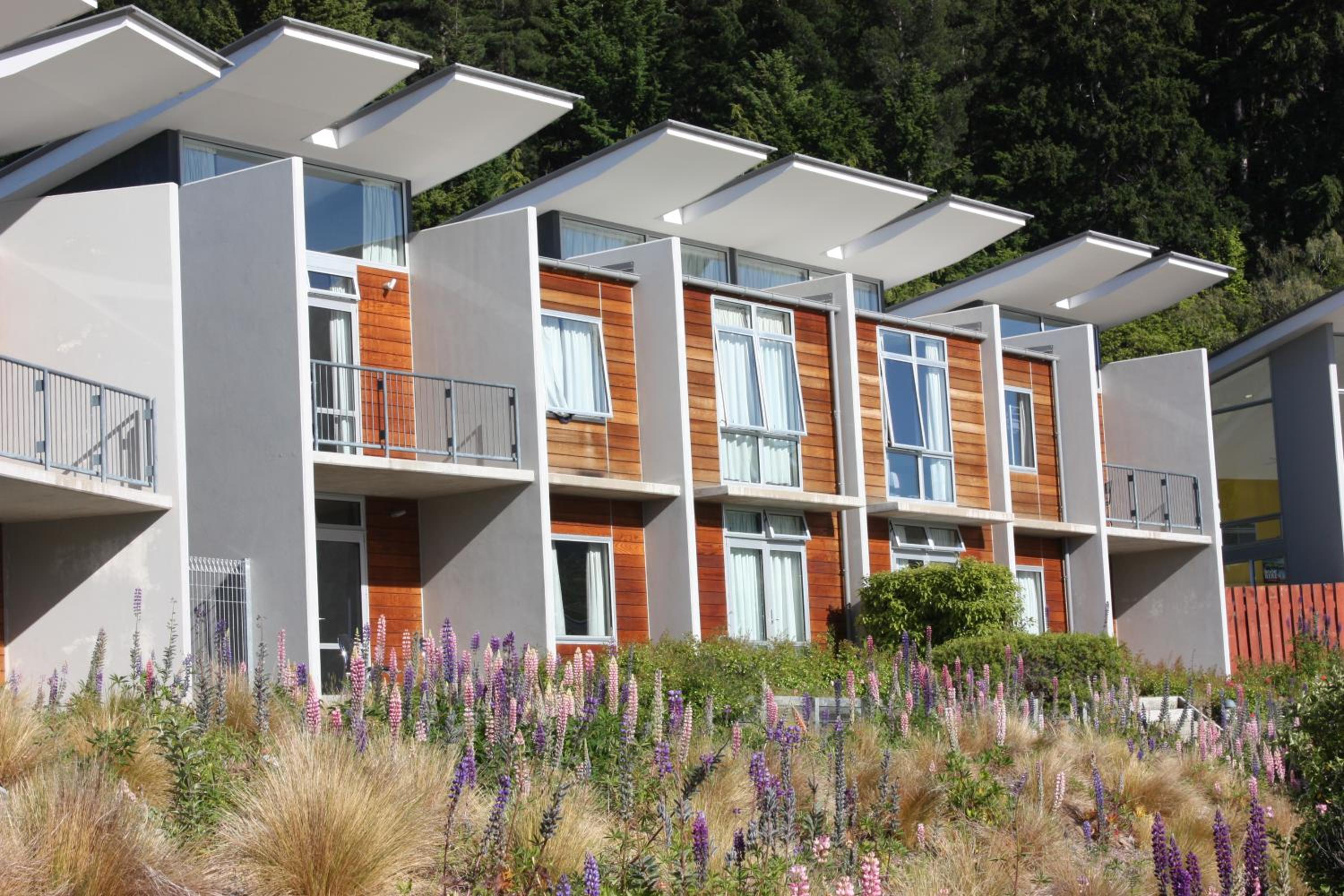 Hampshire Holiday Parks - Queenstown Lakeview view 5