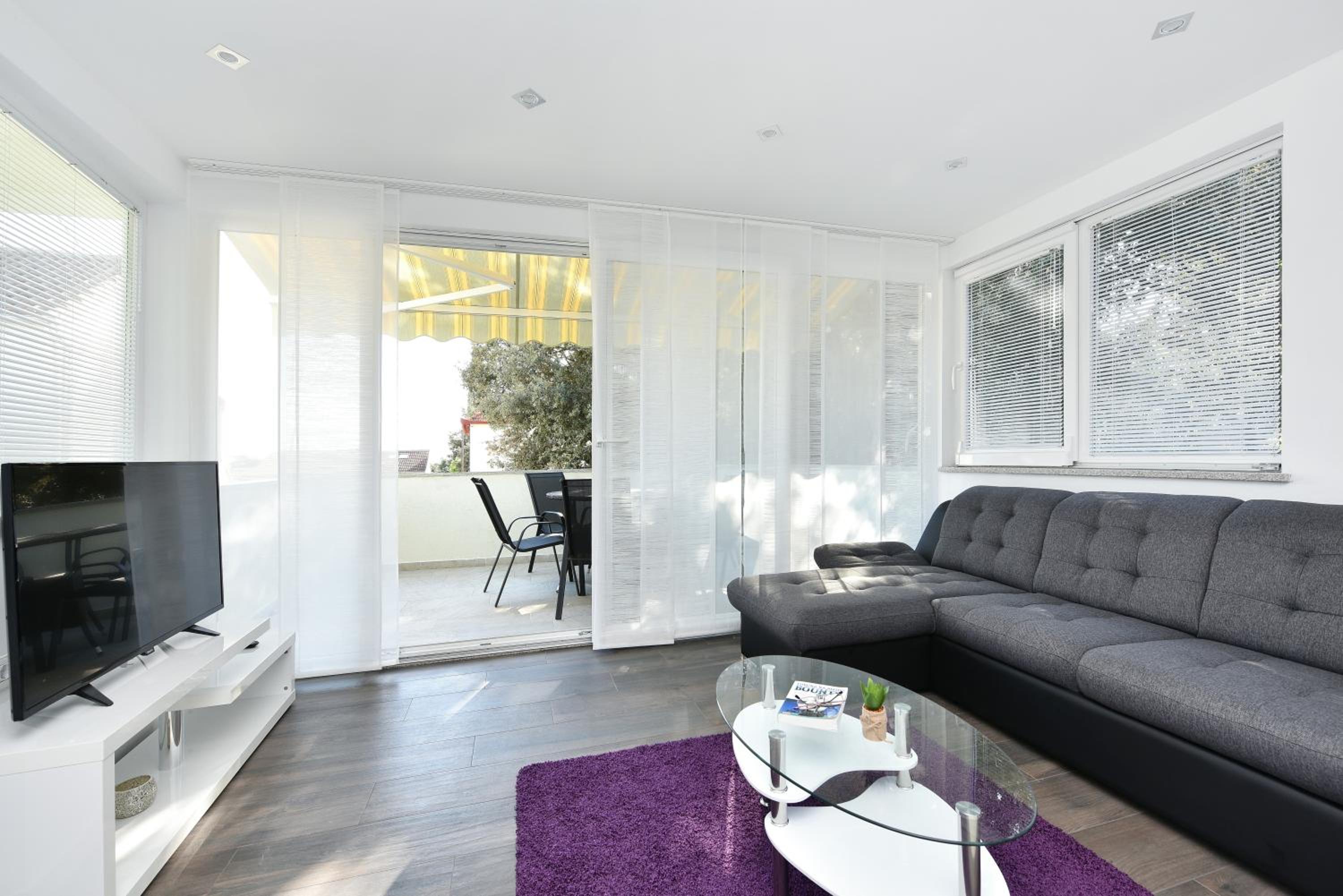 Apartman Kresan view 3