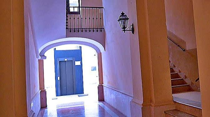 Hotel Room n.22 - Image 1