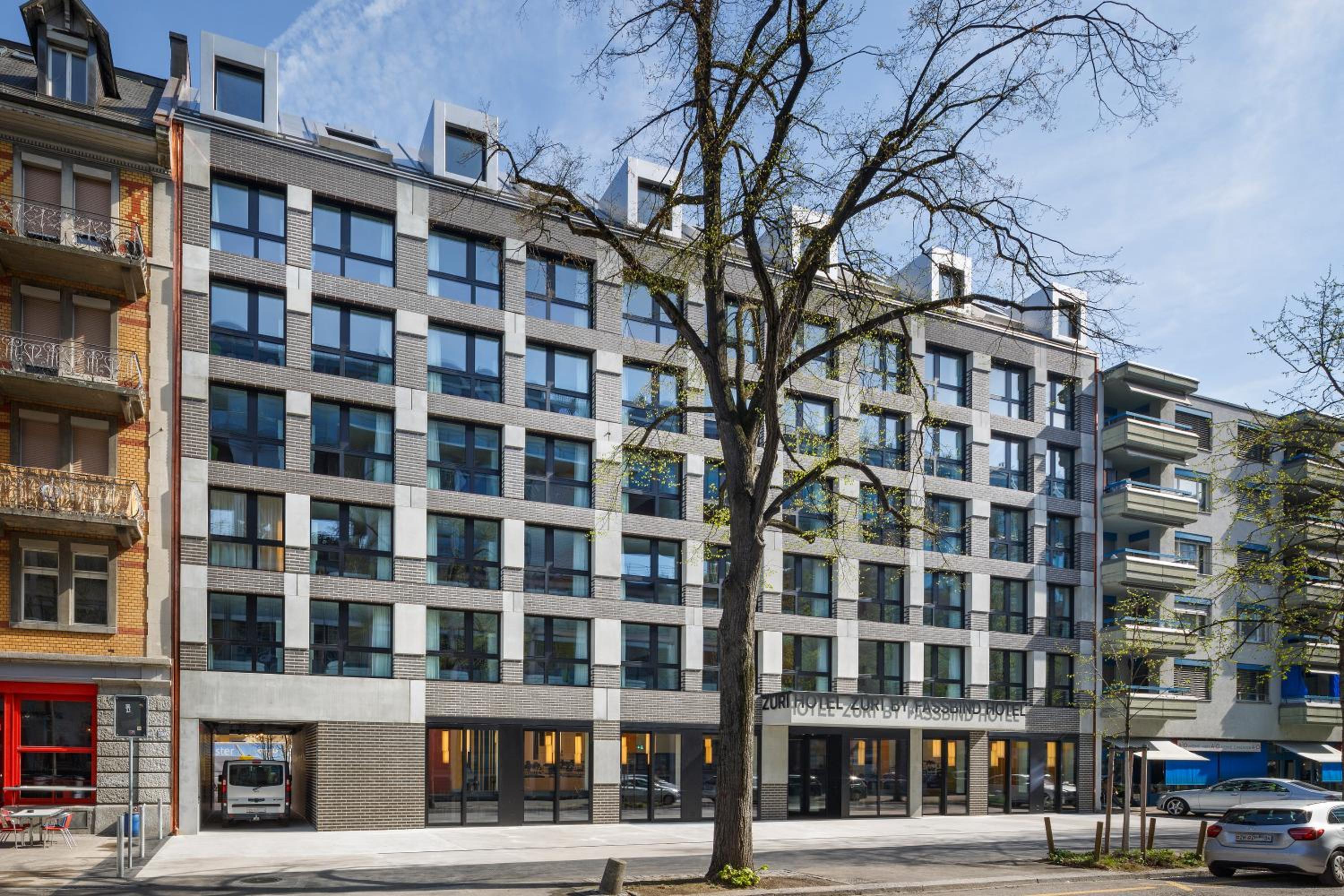 Hotel Züri by Fassbind - Image 1