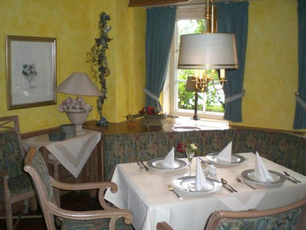 restaurant