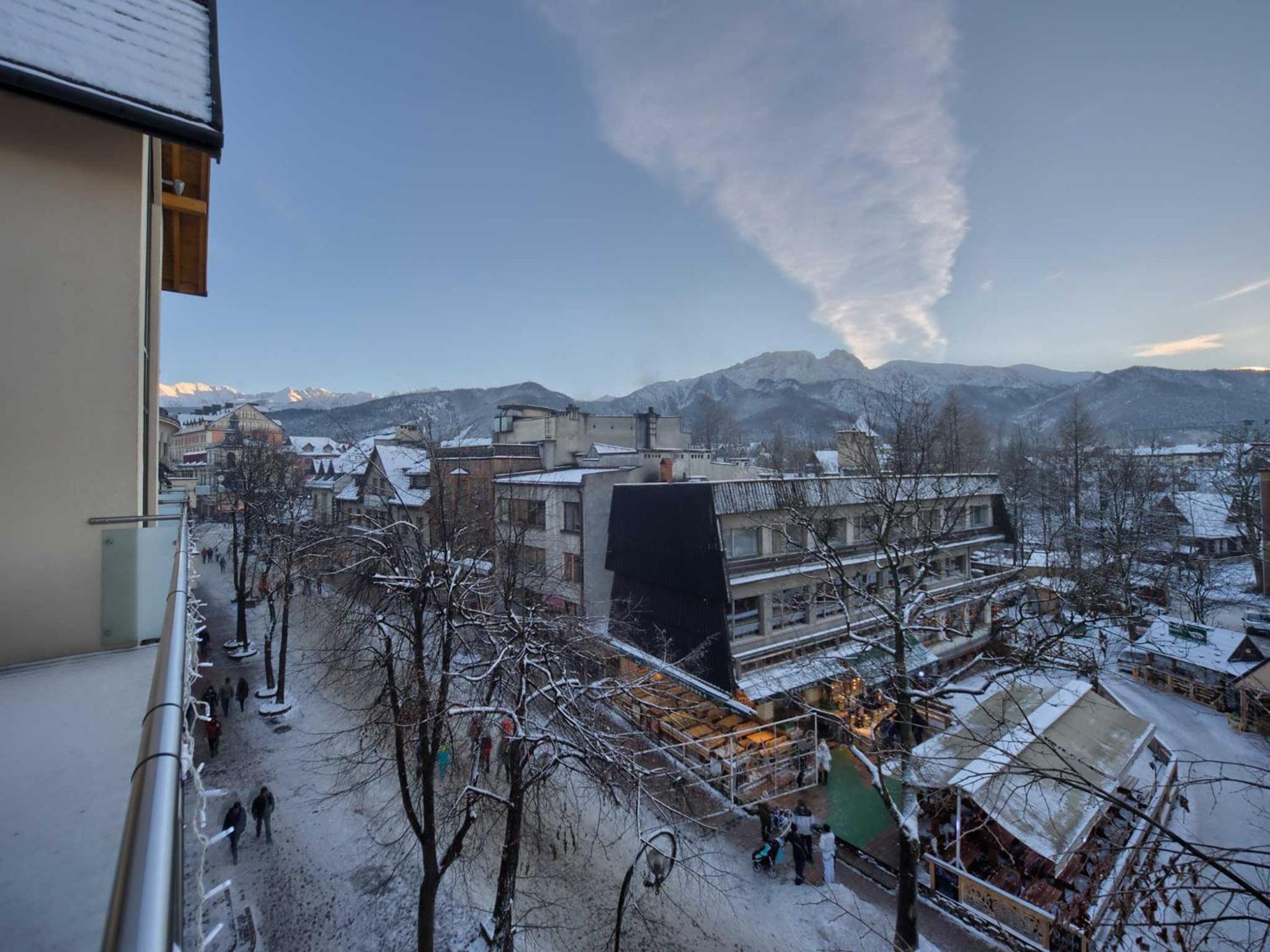 VisitZakopane - Mountain Pass Apartment view 2