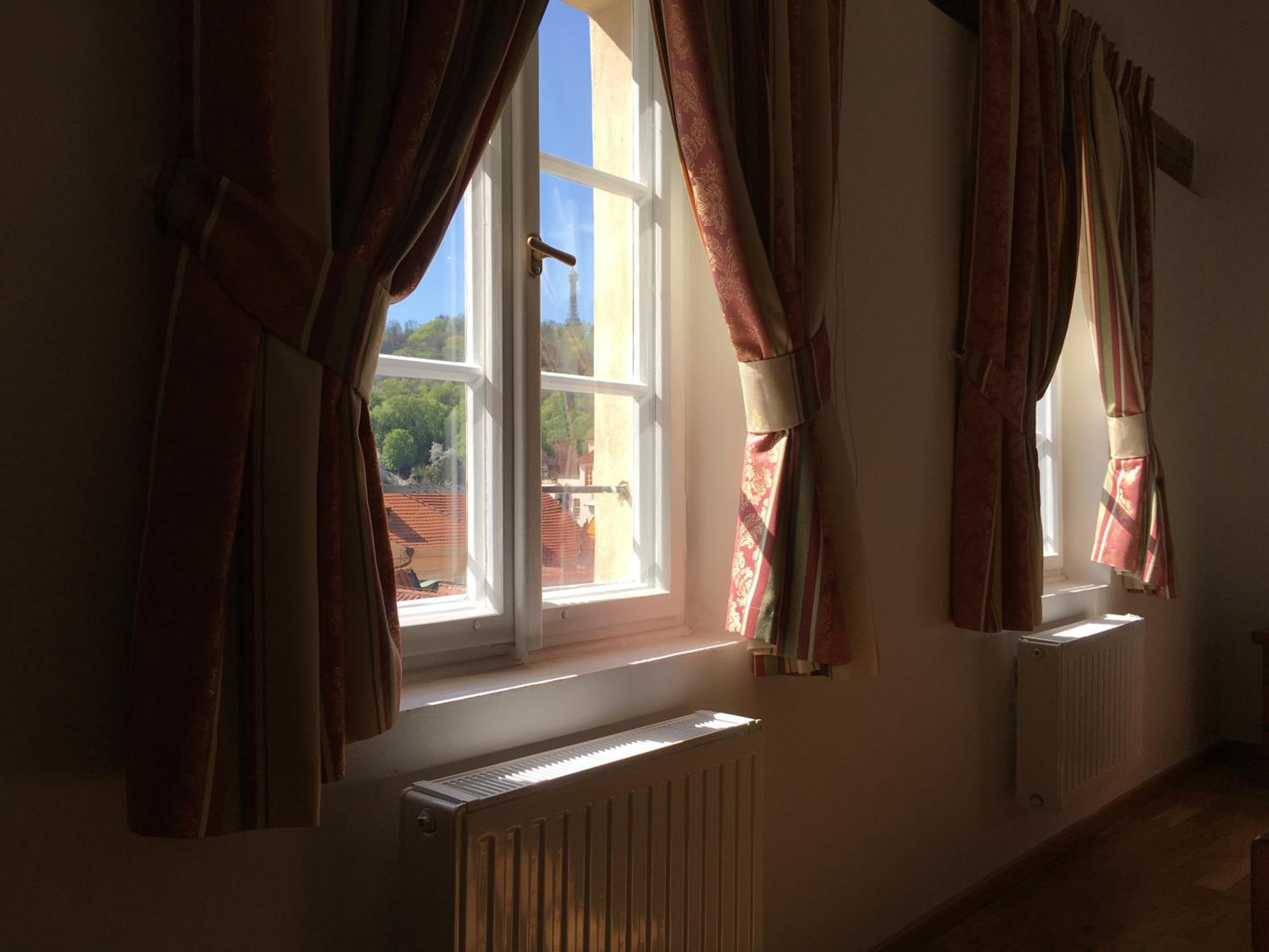 Residence Thunovska