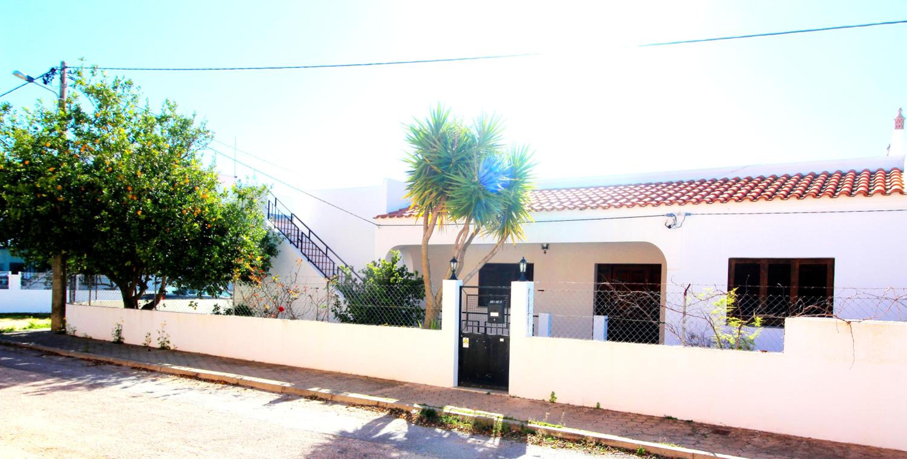 Hotel White Bride FZ - Image 1