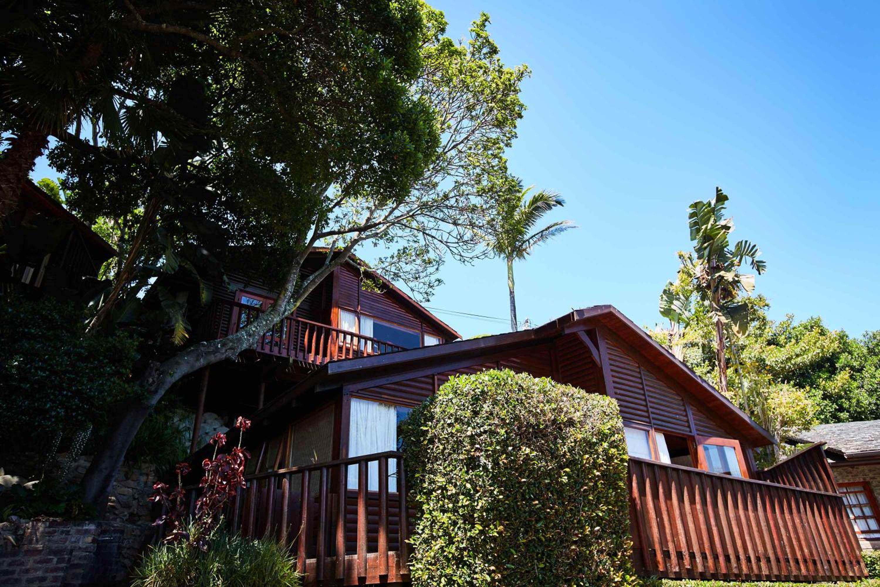 Under Milkwood Resort