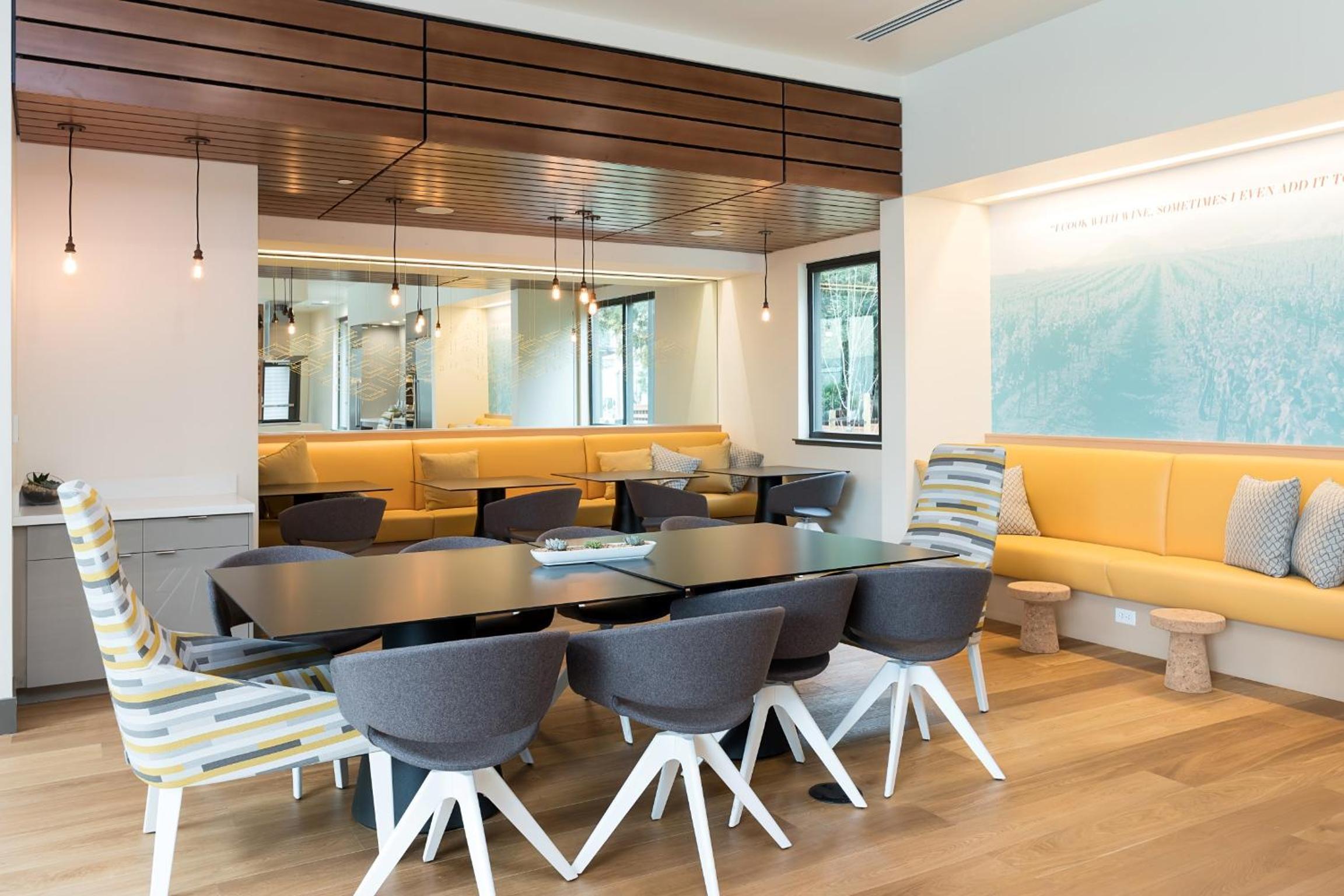 Global Luxury Suites at Downtown Mountain View