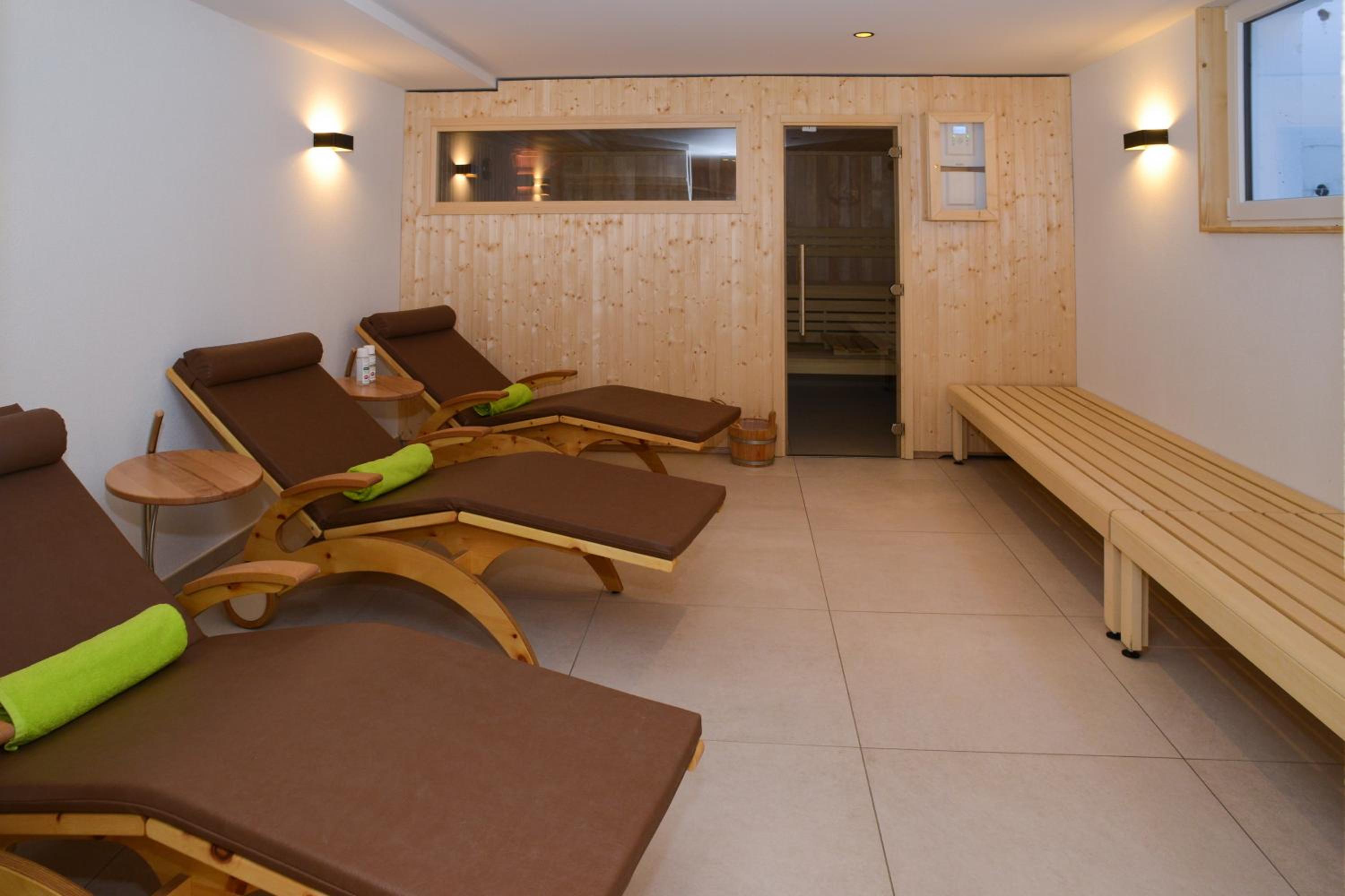 Zuhause in den Alpen Ihre Ferienwohnung mit Hallenbad und Sauna
