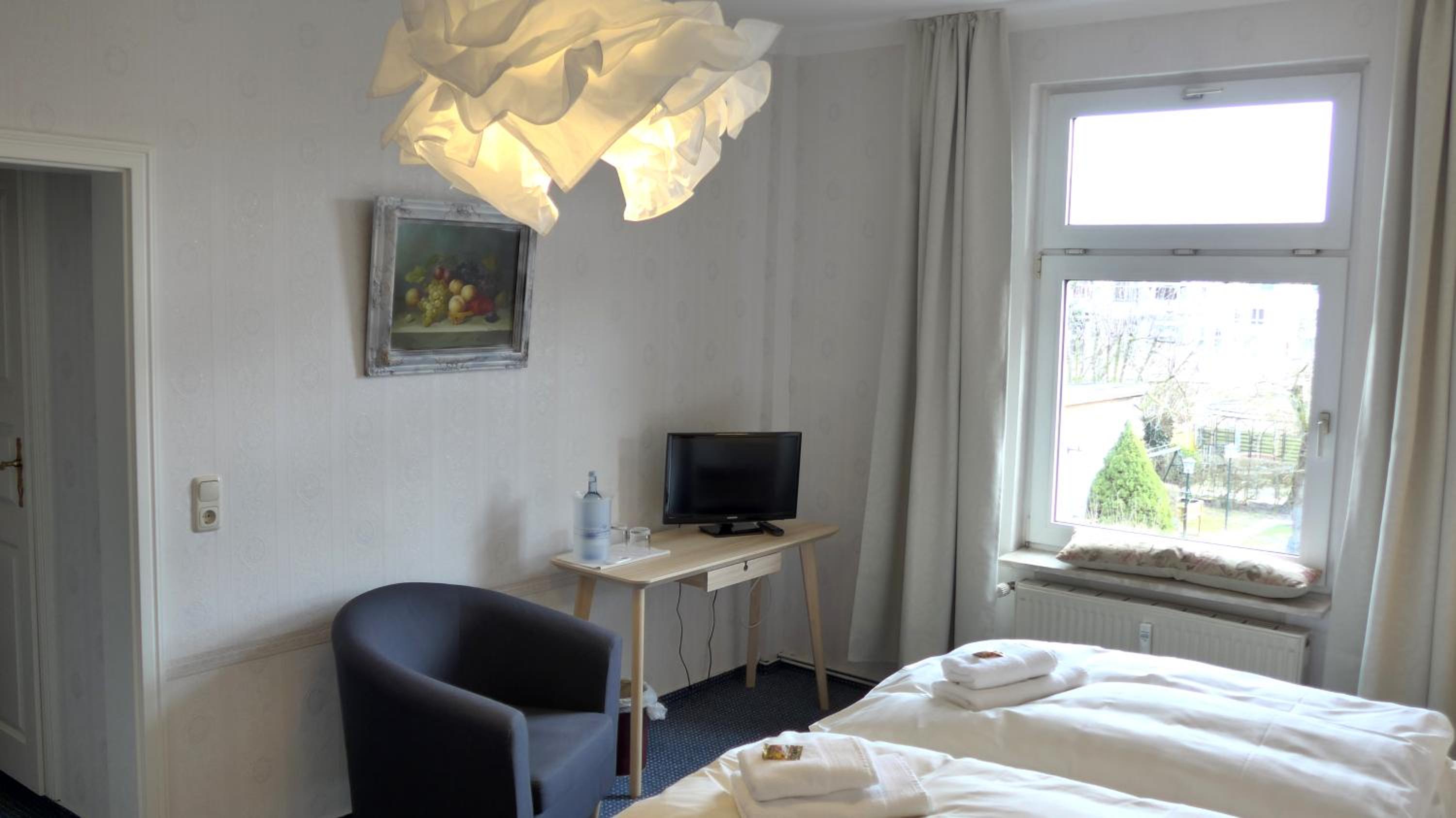 Romantisches Hotel Zur Traube Schwerin view 3
