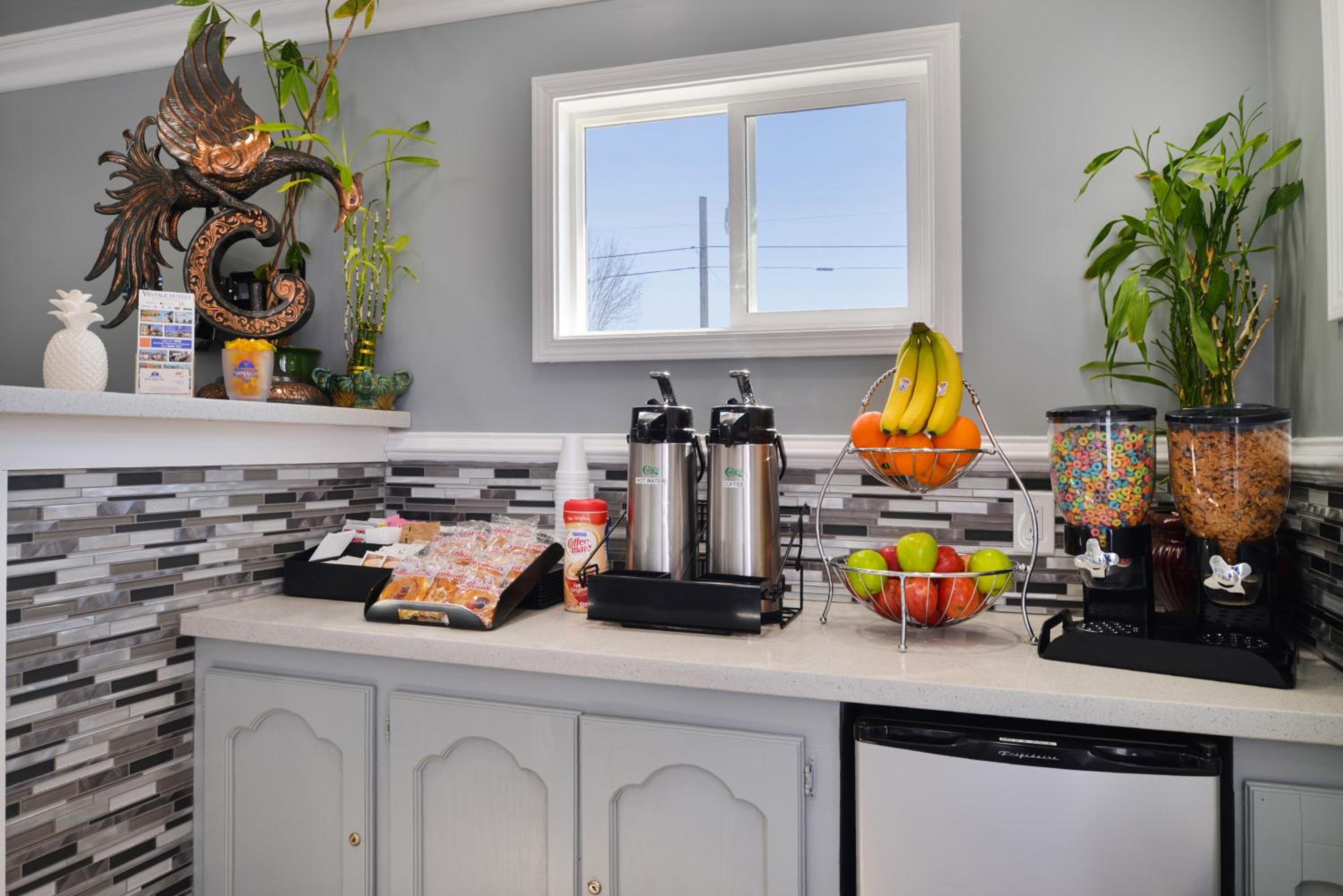 Los Banos Vacations - Americas Best Value Inn Los Banos - Property Image 20