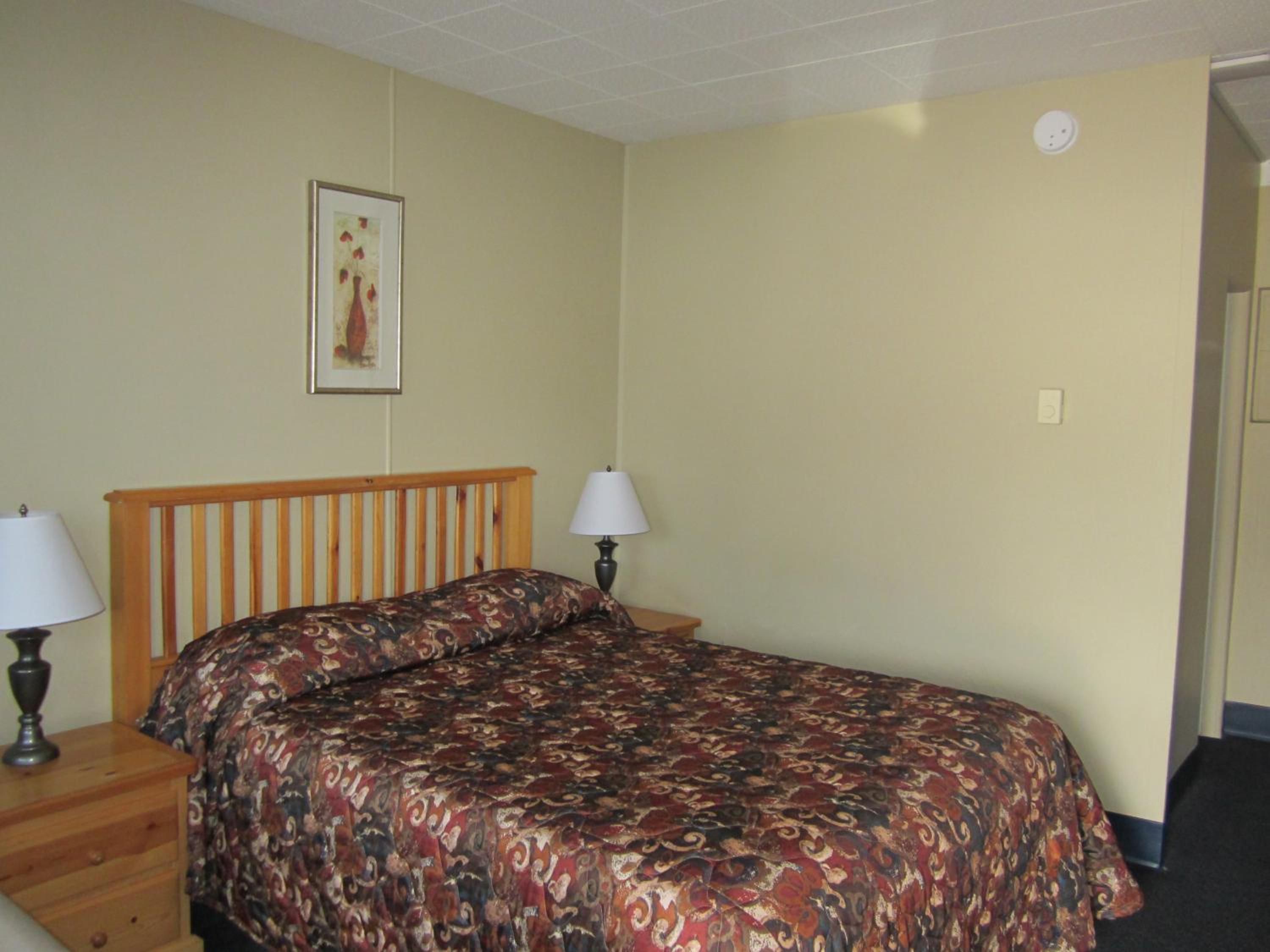 Vernon Vacations - Schell Motel - Property Image 1