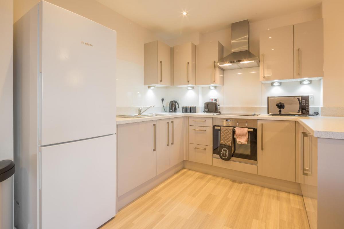 Skyline Serviced Apartments - Stevenage view 4