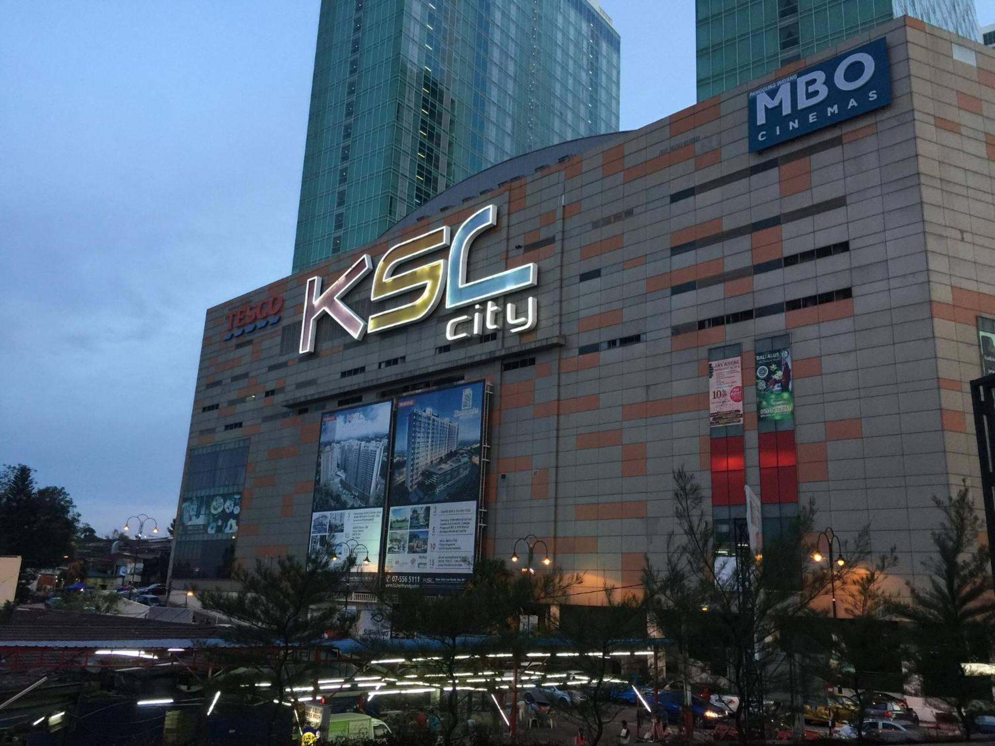 JB City Shopping Mall Apartment