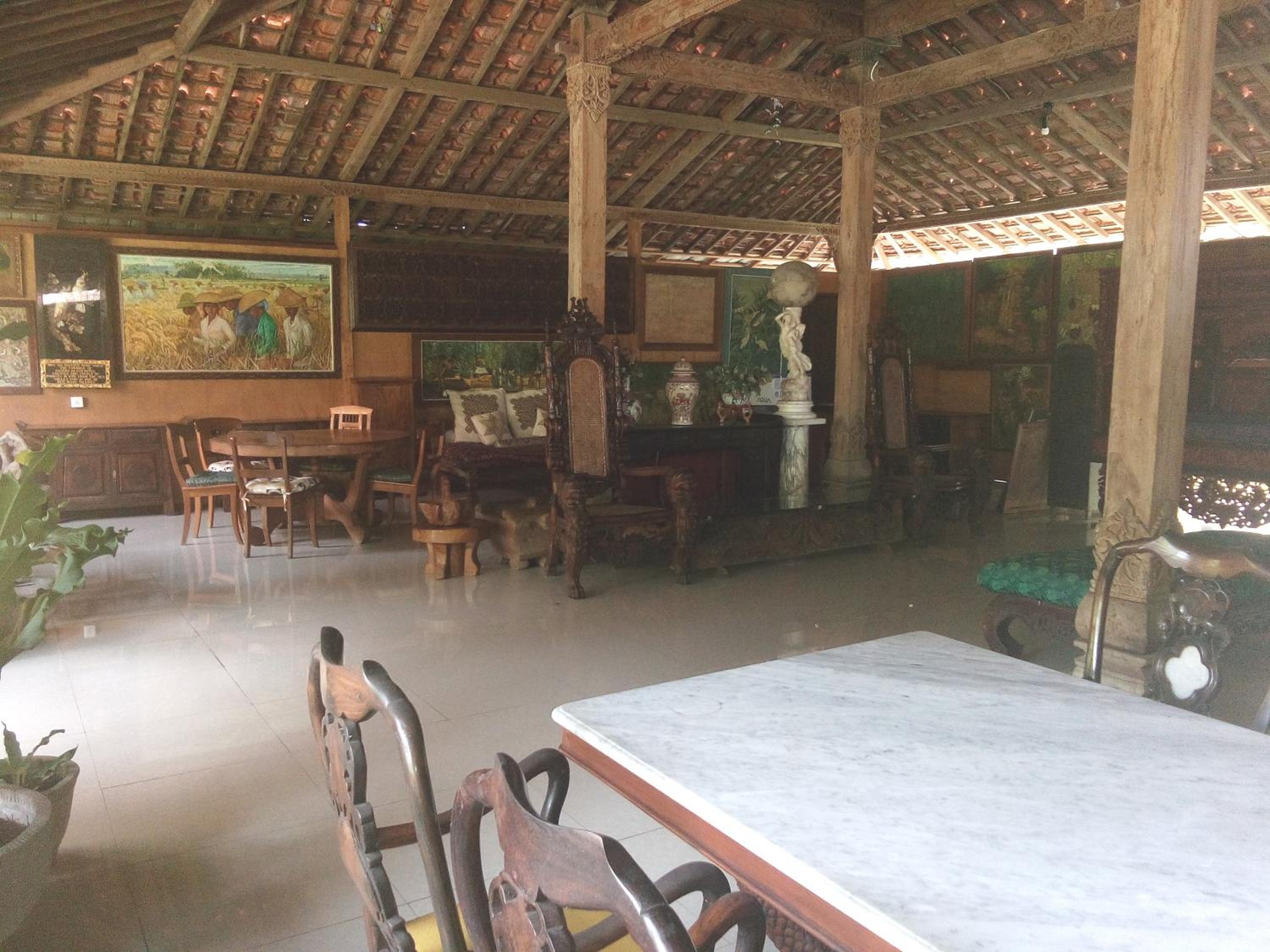 Gazebo Beach Hotel