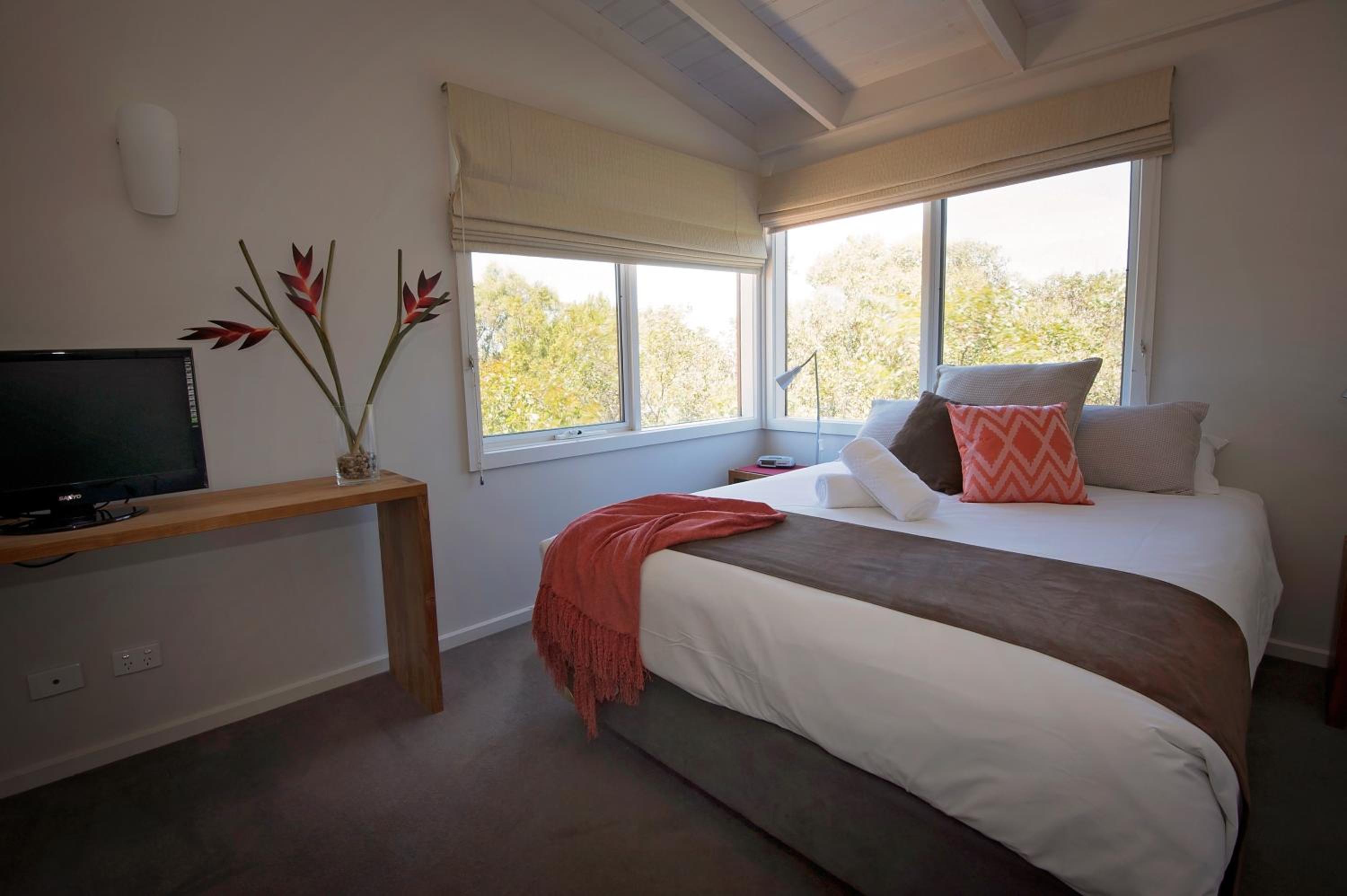 The Lakes Beachfront Holiday Park