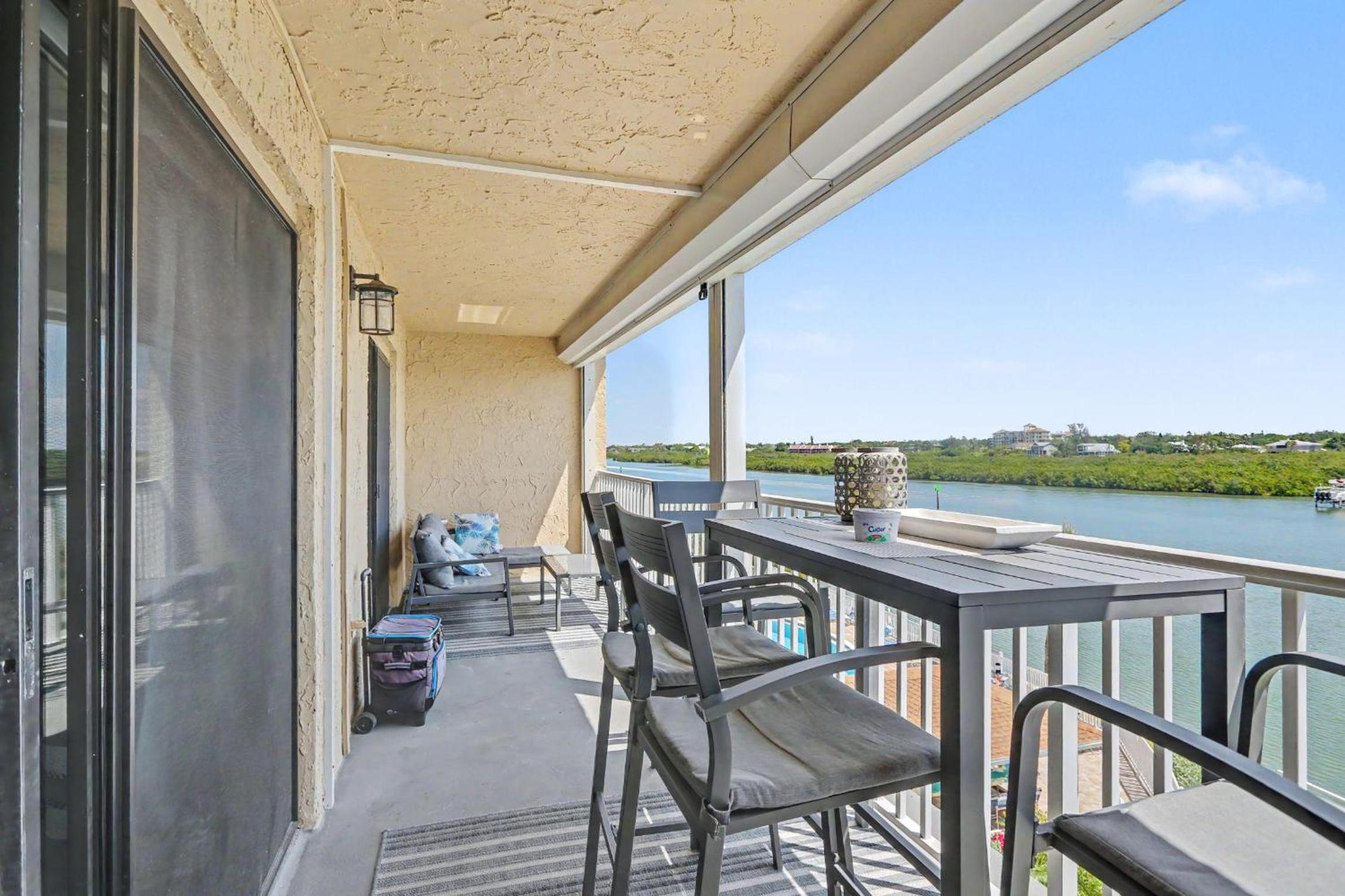 Bayshore Yacht & Tennis 409 - Premier